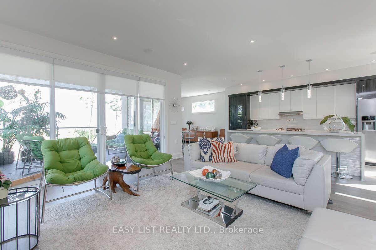 Photo 6 of 975 Beach Boulevard, Hamilton, Hamilton Beach — HOMEH