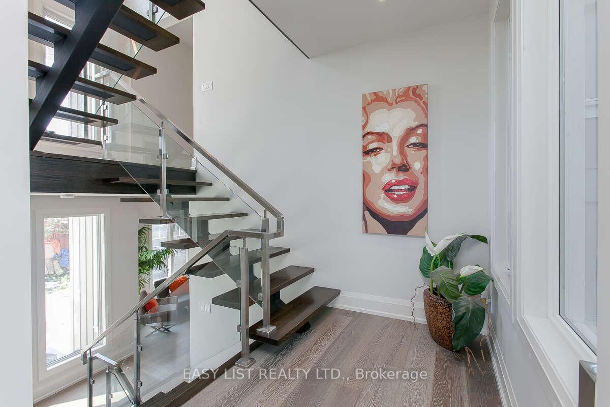Photo 11 of 975 Beach Boulevard, Hamilton, Hamilton Beach — HOMEH