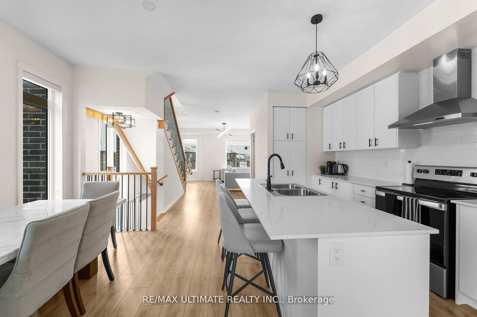 Photo 1 of 5 Esquire Way, Whitby, Taunton North — HOMEH