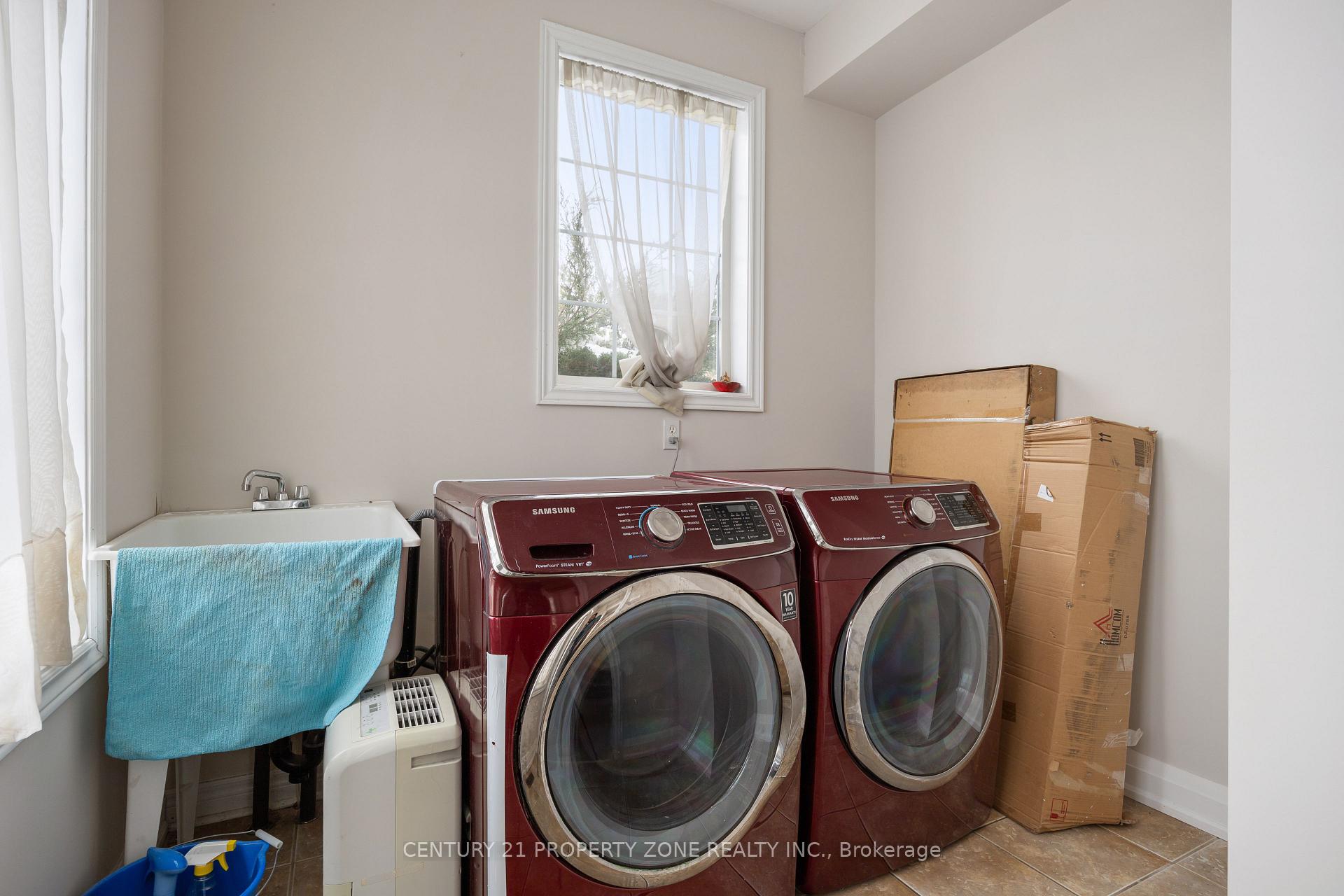 Photo 19 of 1 Traymore Street, Brampton, Fletcher's Meadow — HOMEH
