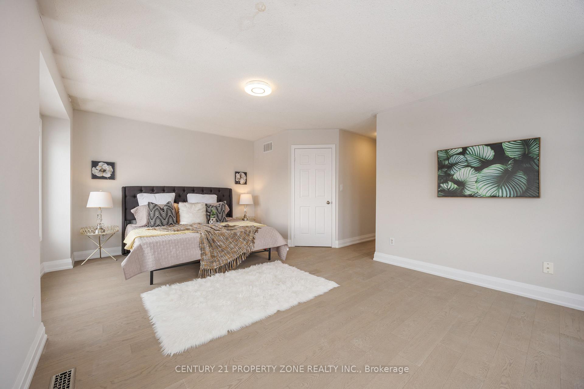 Photo 17 of 1 Traymore Street, Brampton, Fletcher's Meadow — HOMEH
