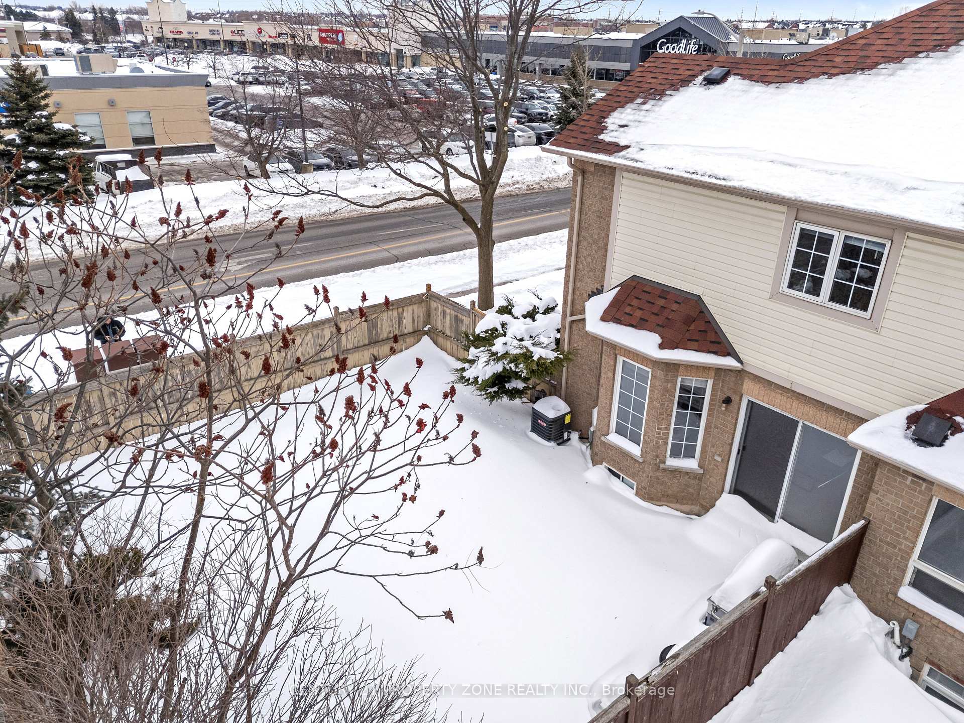 Photo 36 of 1 Traymore Street, Brampton, Fletcher's Meadow — HOMEH