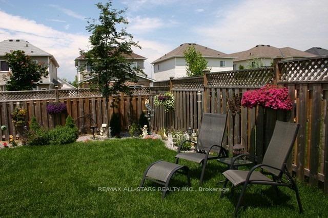 Photo 4 of 47 Louis Way, Scugog, Port Perry — HOMEH