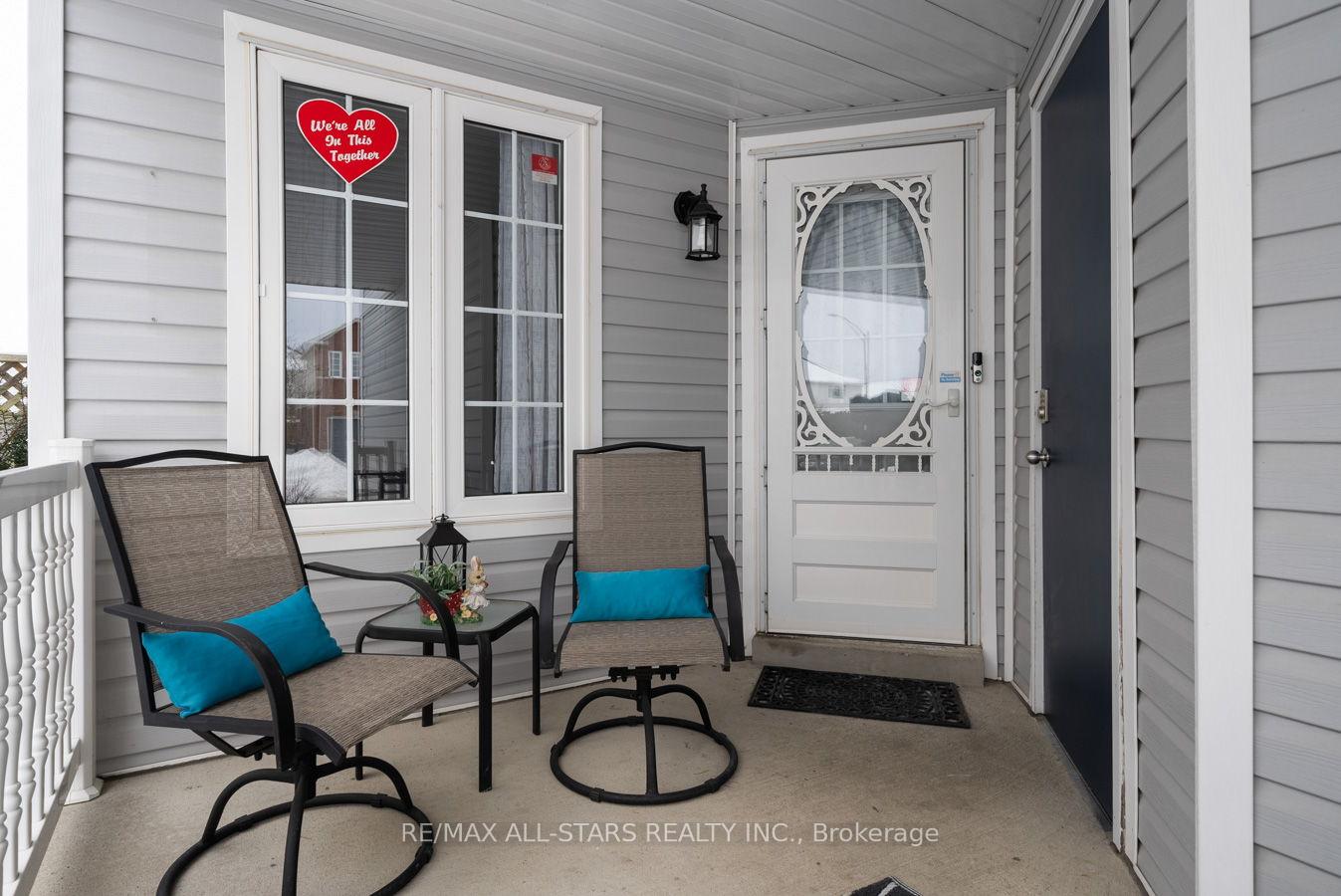 Photo 6 of 47 Louis Way, Scugog, Port Perry — HOMEH