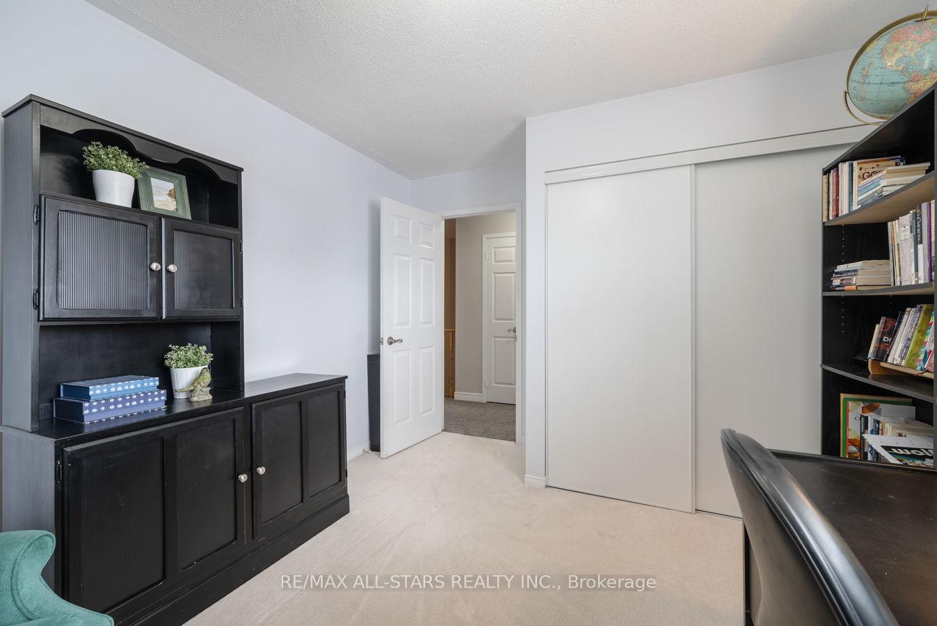 Photo 26 of 47 Louis Way, Scugog, Port Perry — HOMEH