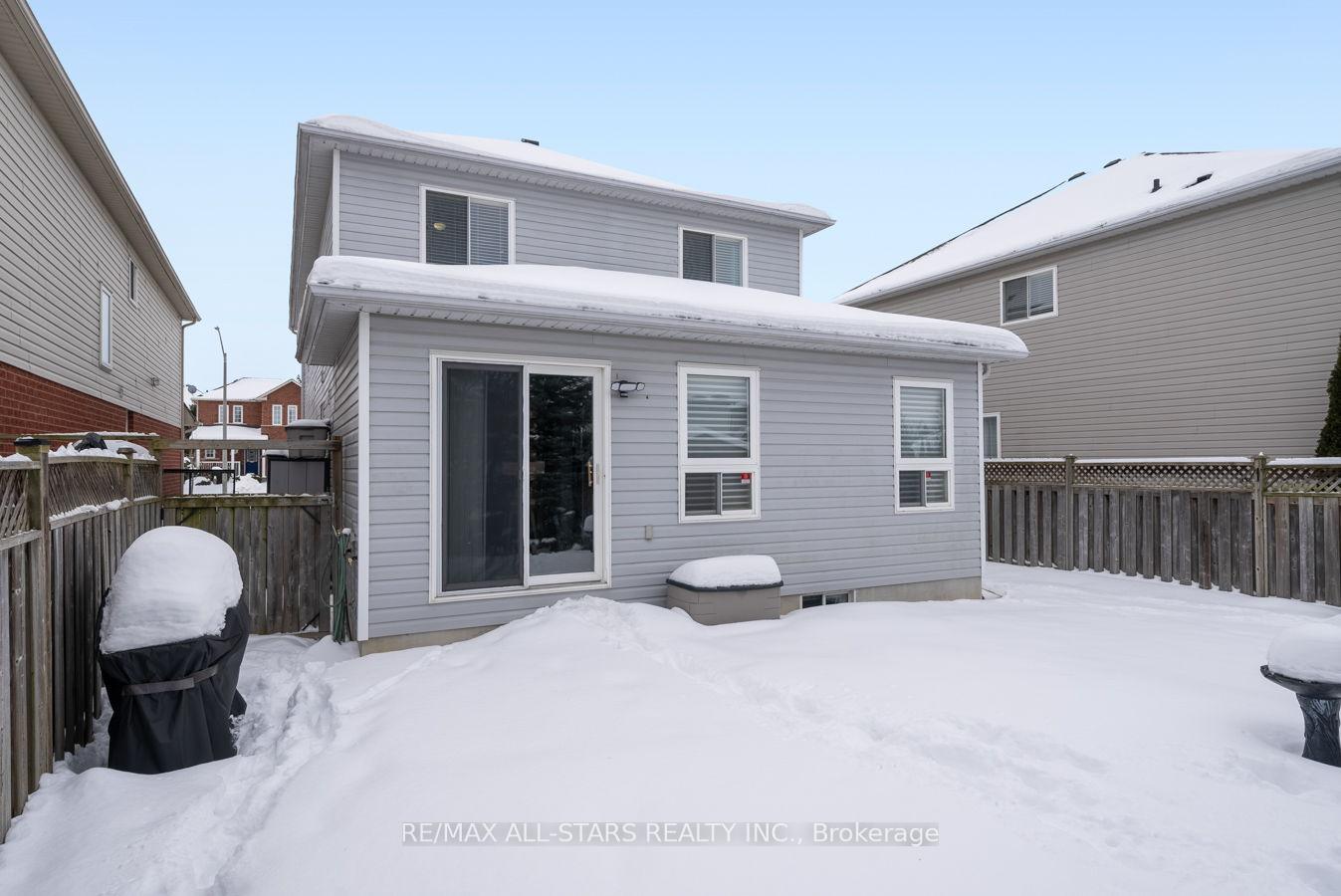 Photo 29 of 47 Louis Way, Scugog, Port Perry — HOMEH