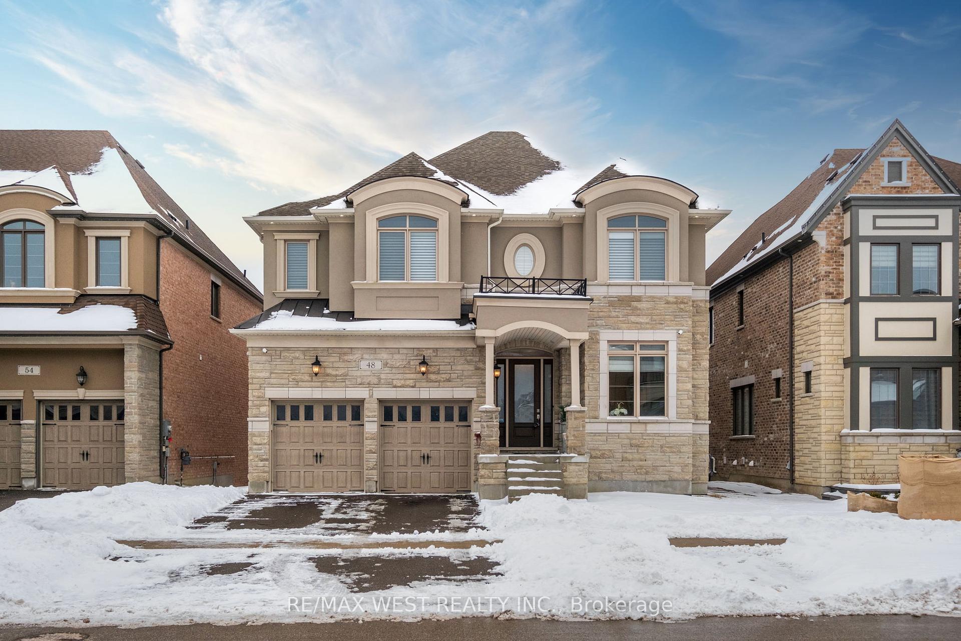 Front of 48 Cairns Gate