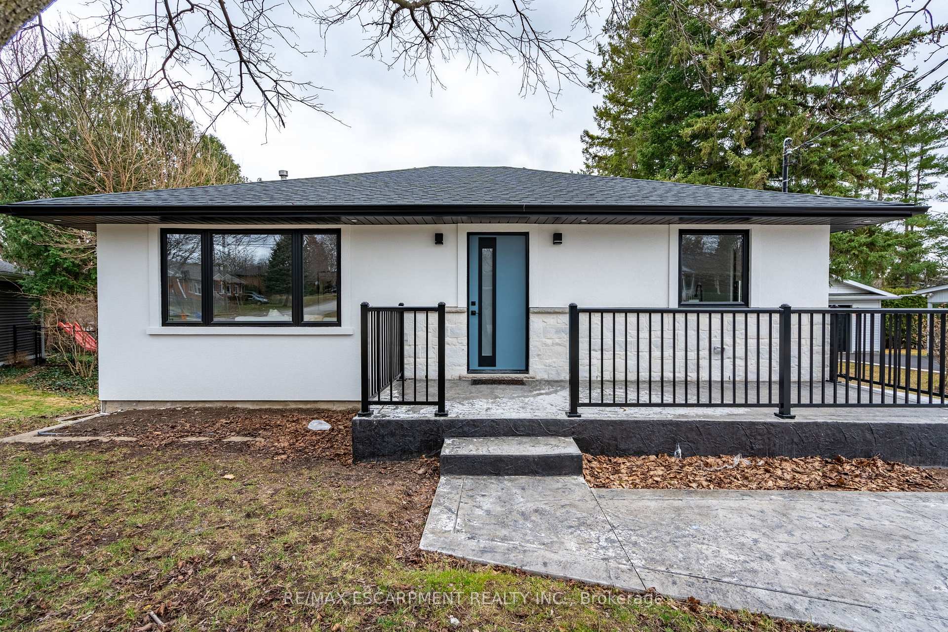 Photo 6 of 11 James Street, Hamilton, Waterdown — HOMEH