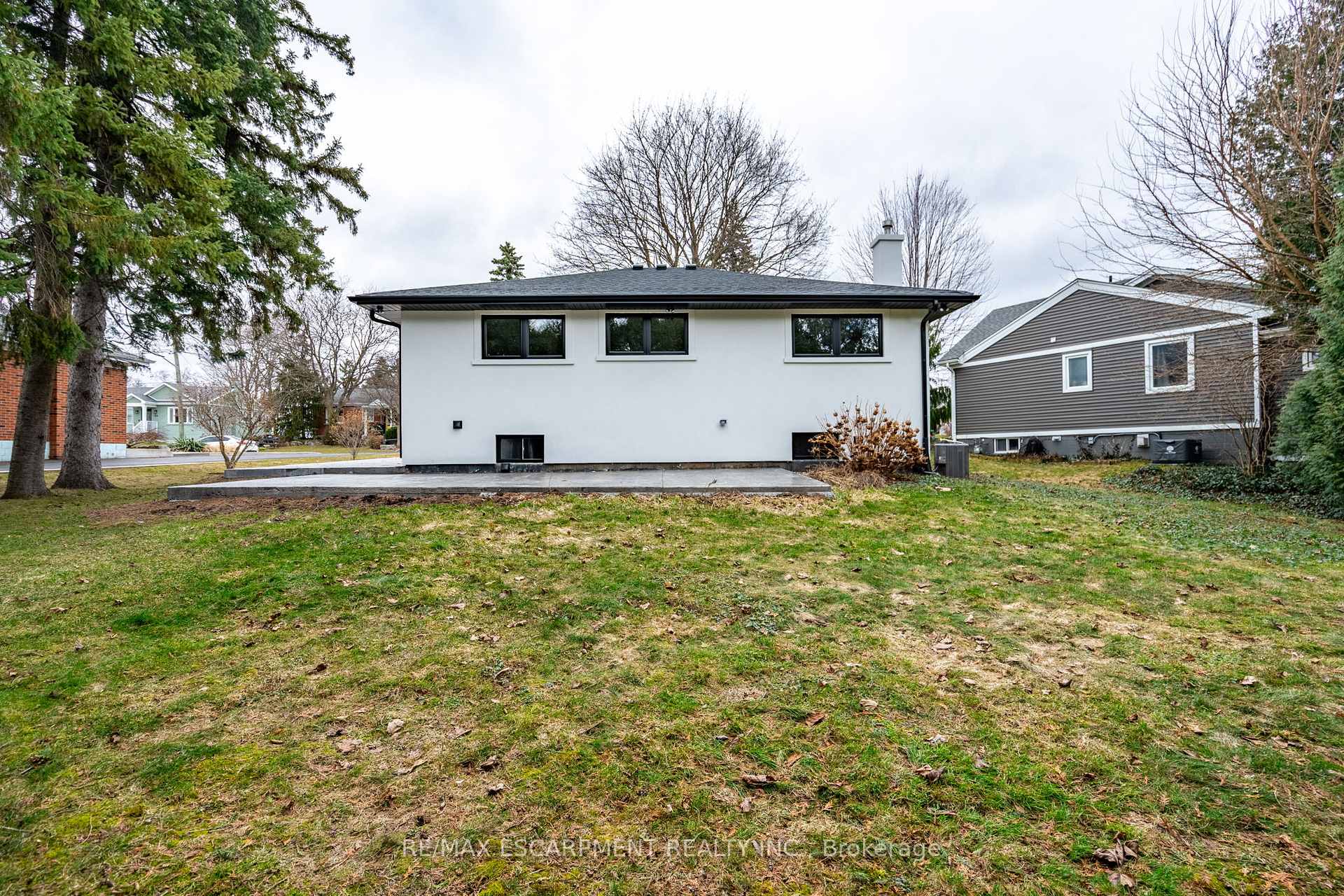 Photo 49 of 11 James Street, Hamilton, Waterdown — HOMEH