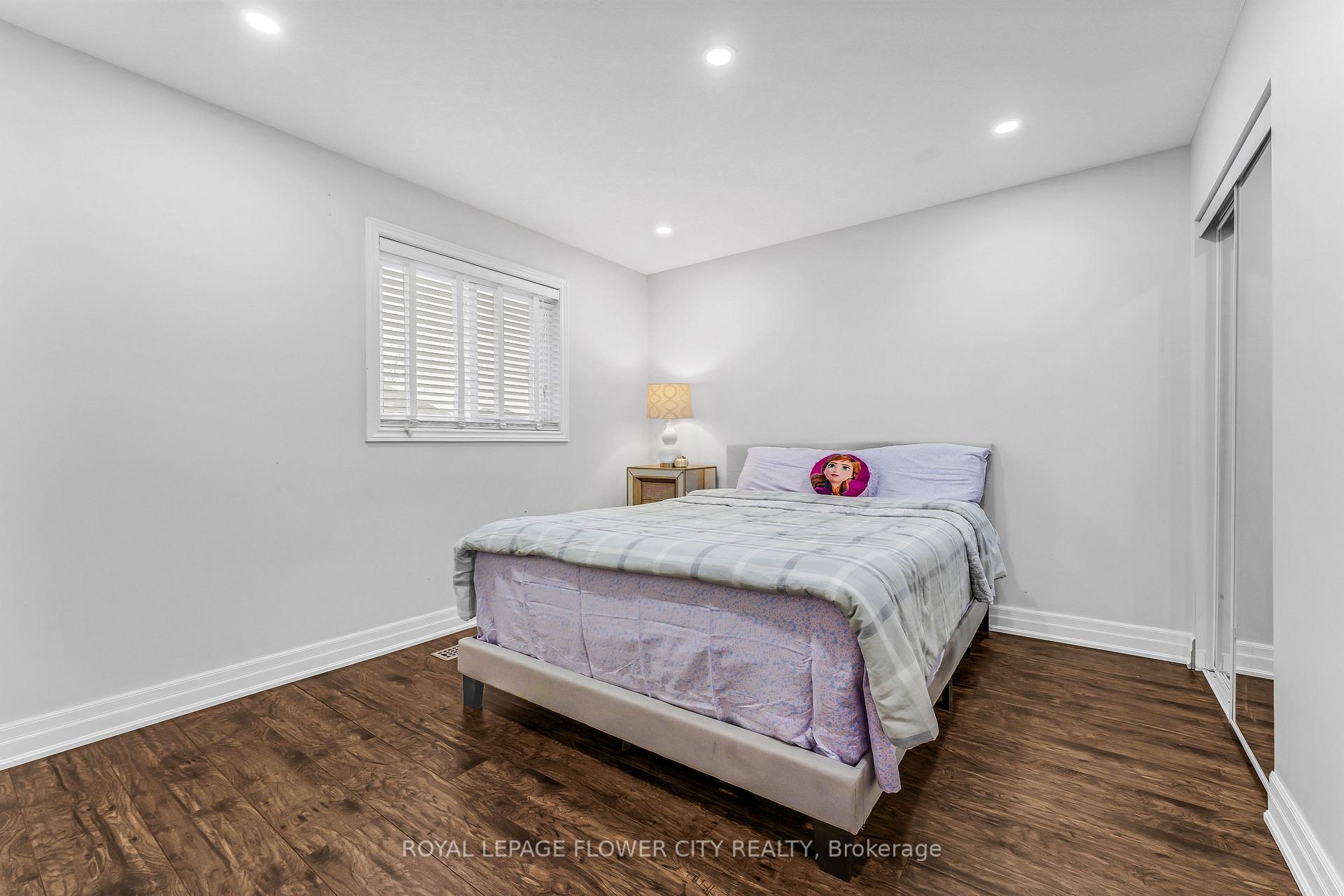 Photo 17 of 369 Thomas Slee Drive, Kitchener — HOMEH