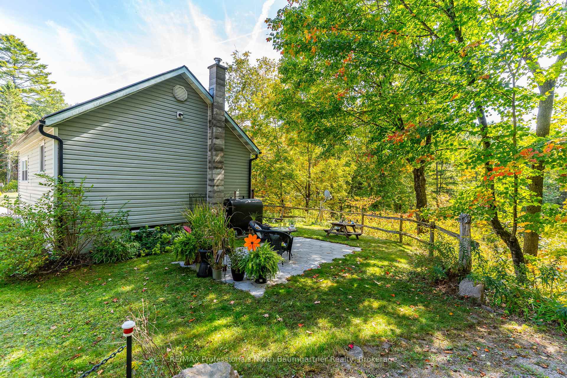 Photo 32 of 1834 Scotch Line Road W, Minden Hills, Minden — HOMEH