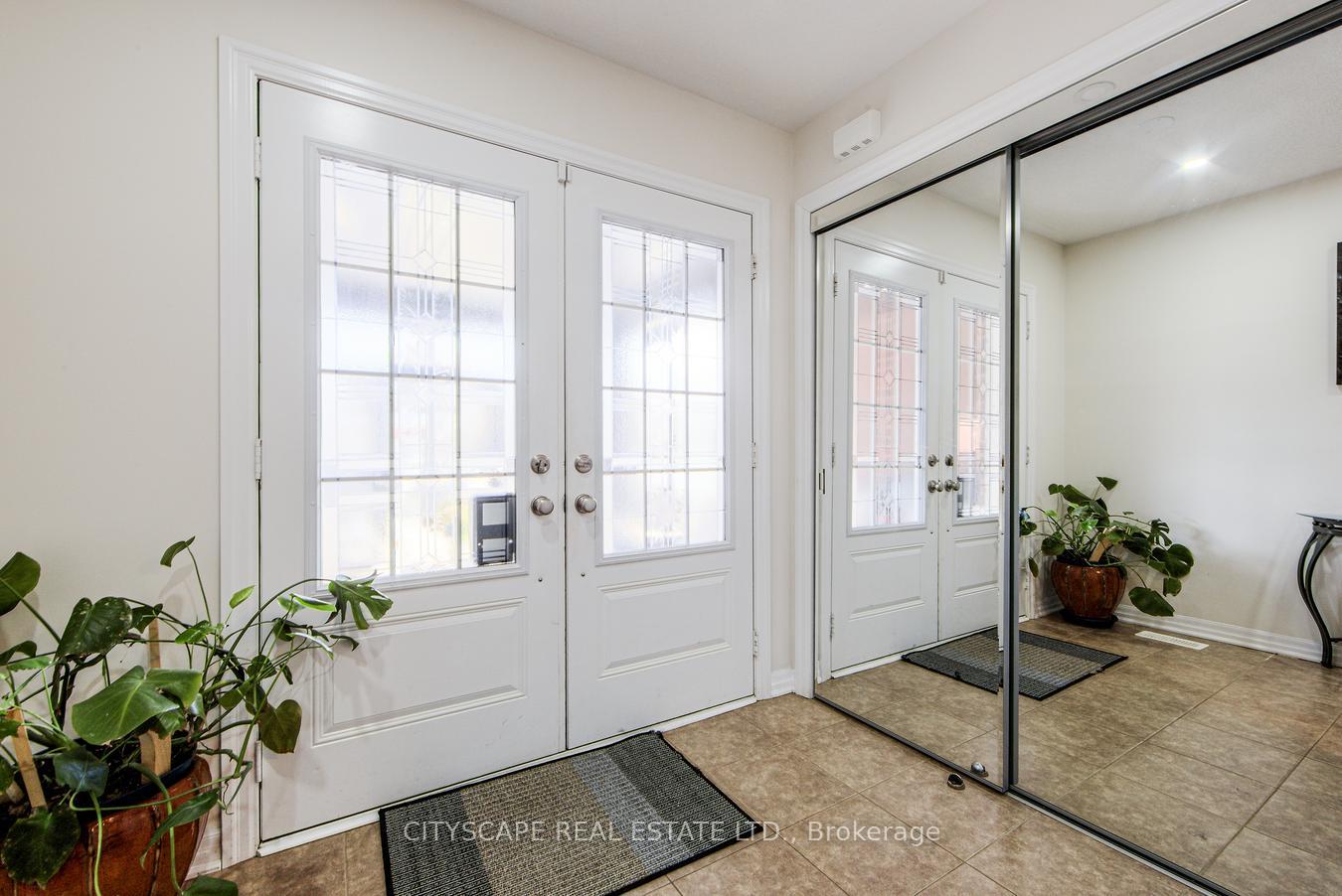 Photo 4 of 48 Agricola Road, Brampton, Northwest Brampton — HOMEH