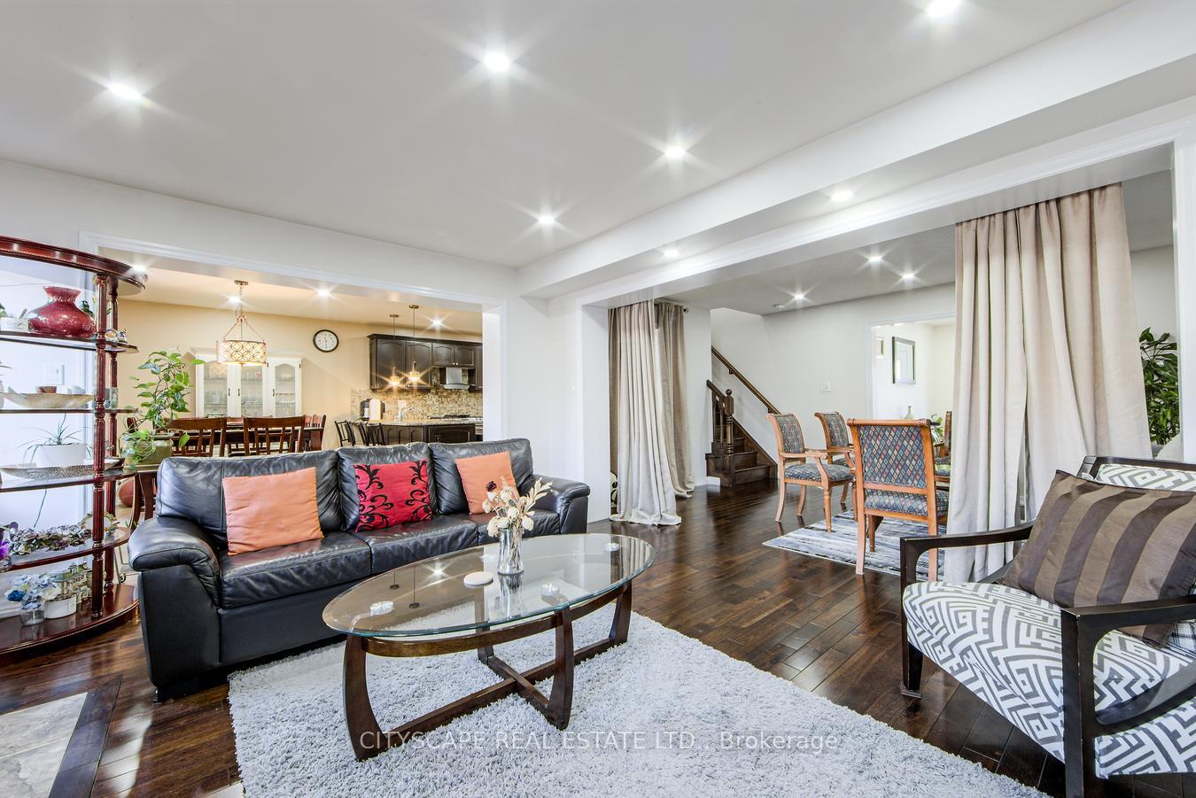 Photo 8 of 48 Agricola Road, Brampton, Northwest Brampton — HOMEH
