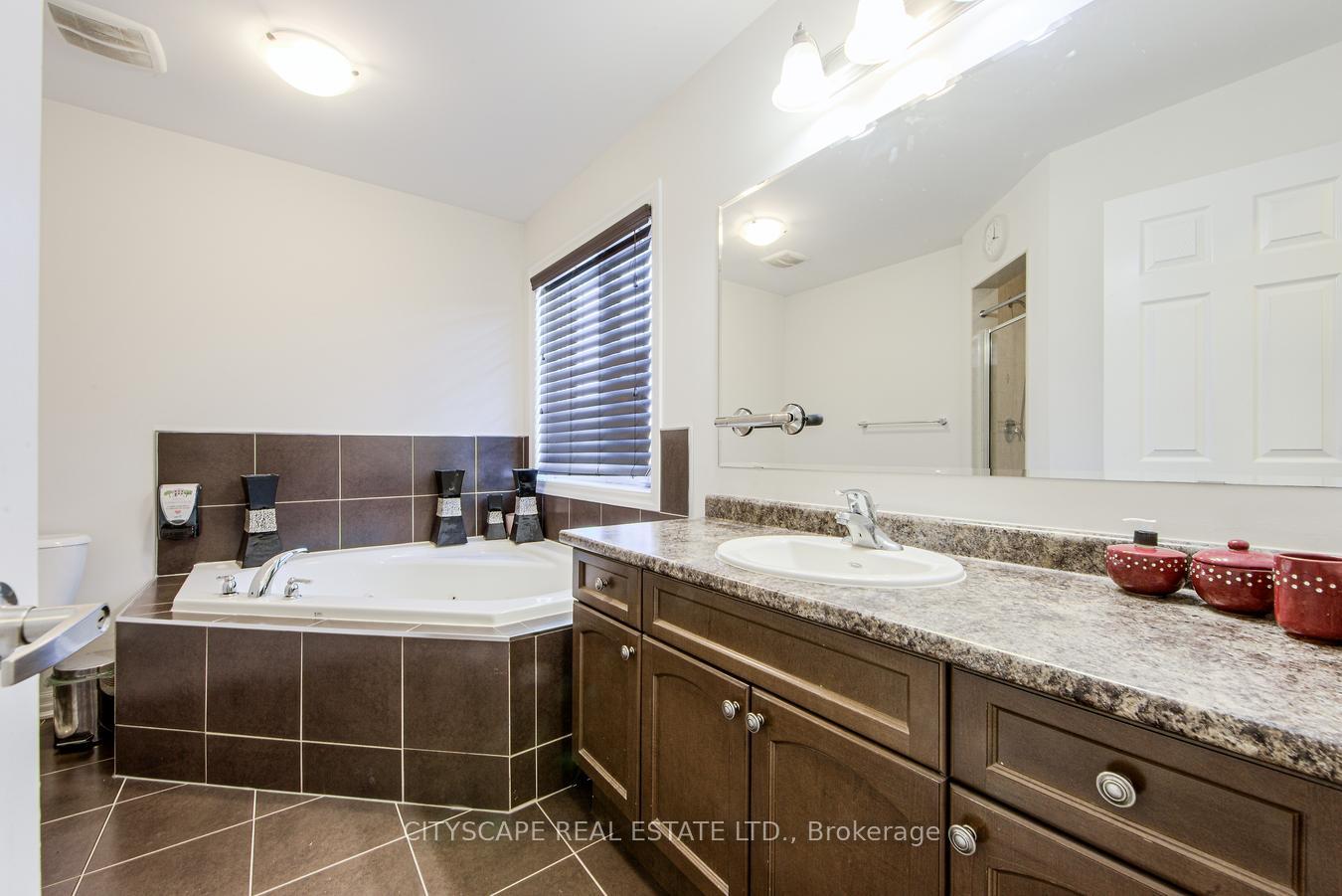 Photo 15 of 48 Agricola Road, Brampton, Northwest Brampton — HOMEH