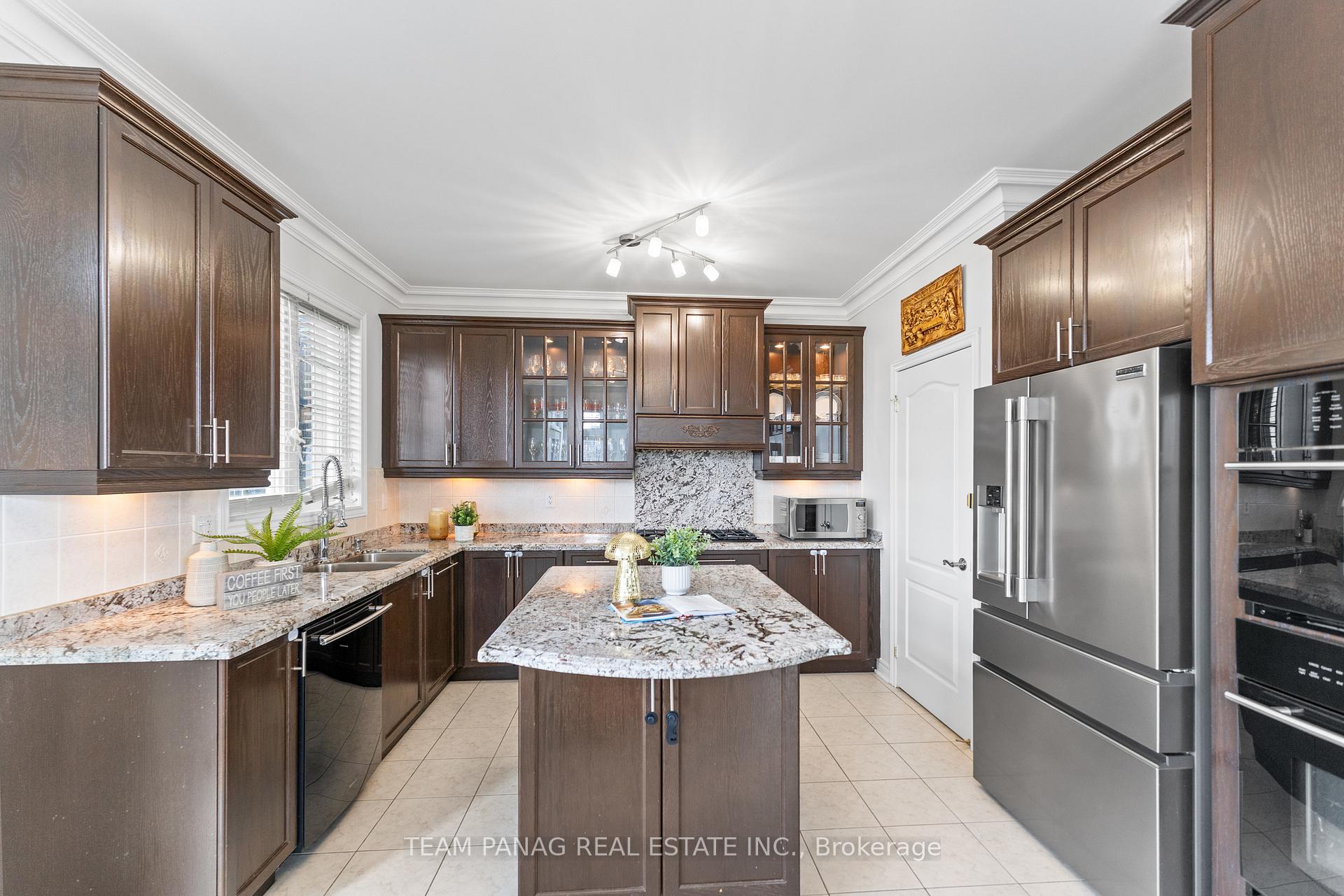 Photo 16 of 68 Everingham Circle, Brampton, Sandringham-Wellington — HOMEH