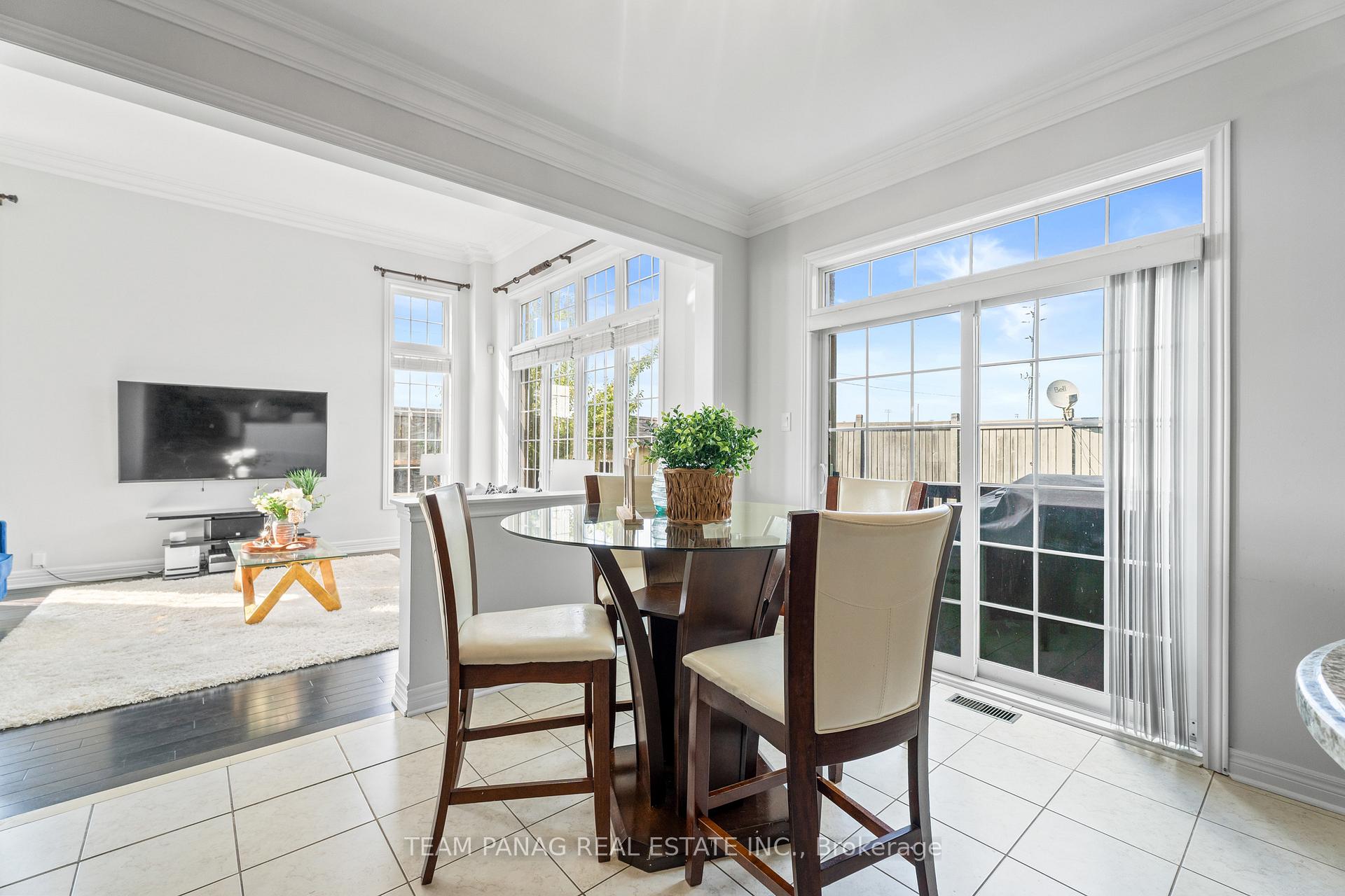 Photo 24 of 68 Everingham Circle, Brampton, Sandringham-Wellington — HOMEH