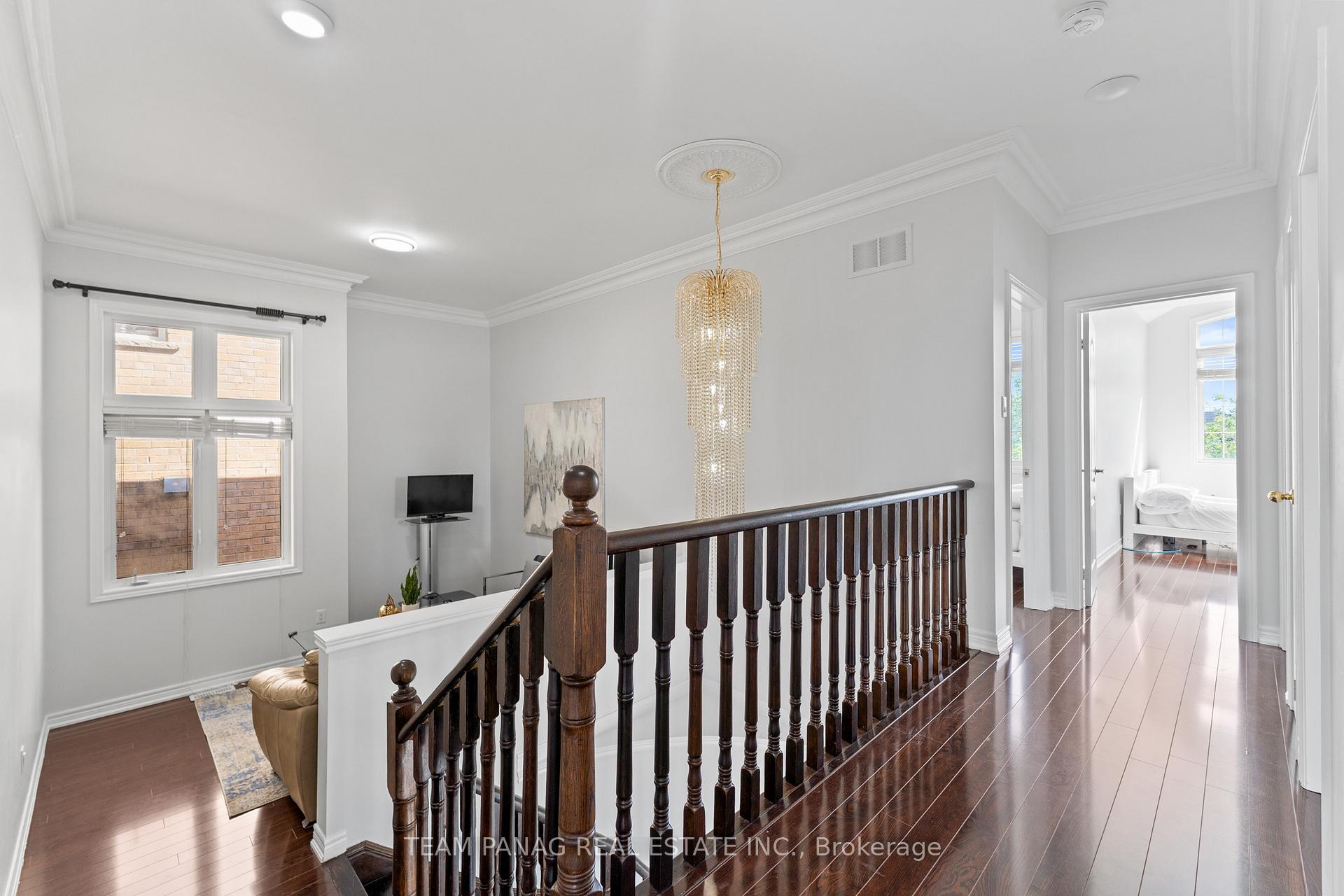 Photo 14 of 68 Everingham Circle, Brampton, Sandringham-Wellington — HOMEH