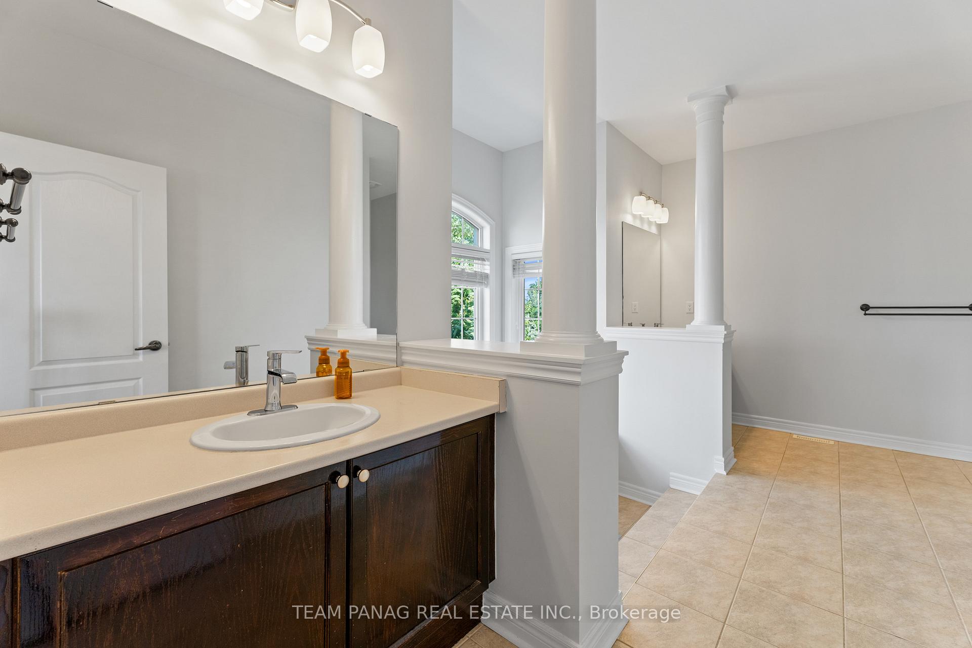Photo 19 of 68 Everingham Circle, Brampton, Sandringham-Wellington — HOMEH