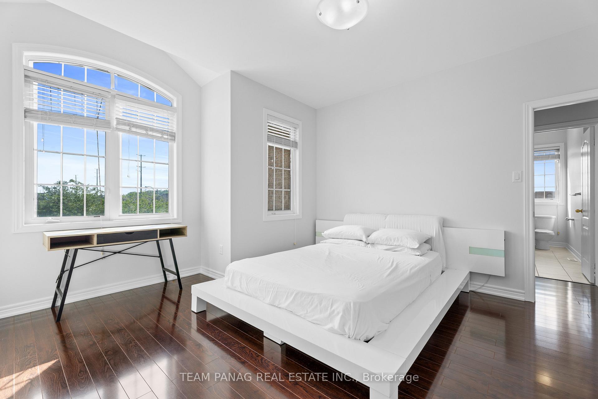 Photo 29 of 68 Everingham Circle, Brampton, Sandringham-Wellington — HOMEH