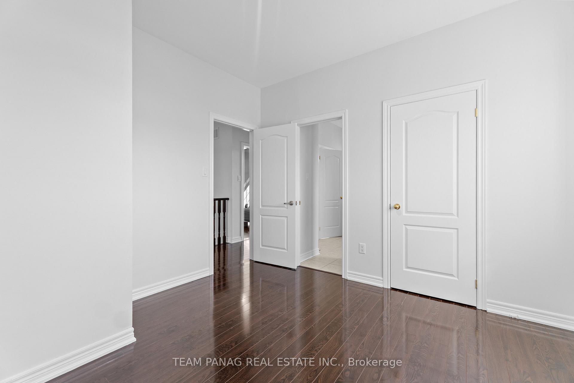 Photo 37 of 68 Everingham Circle, Brampton, Sandringham-Wellington — HOMEH