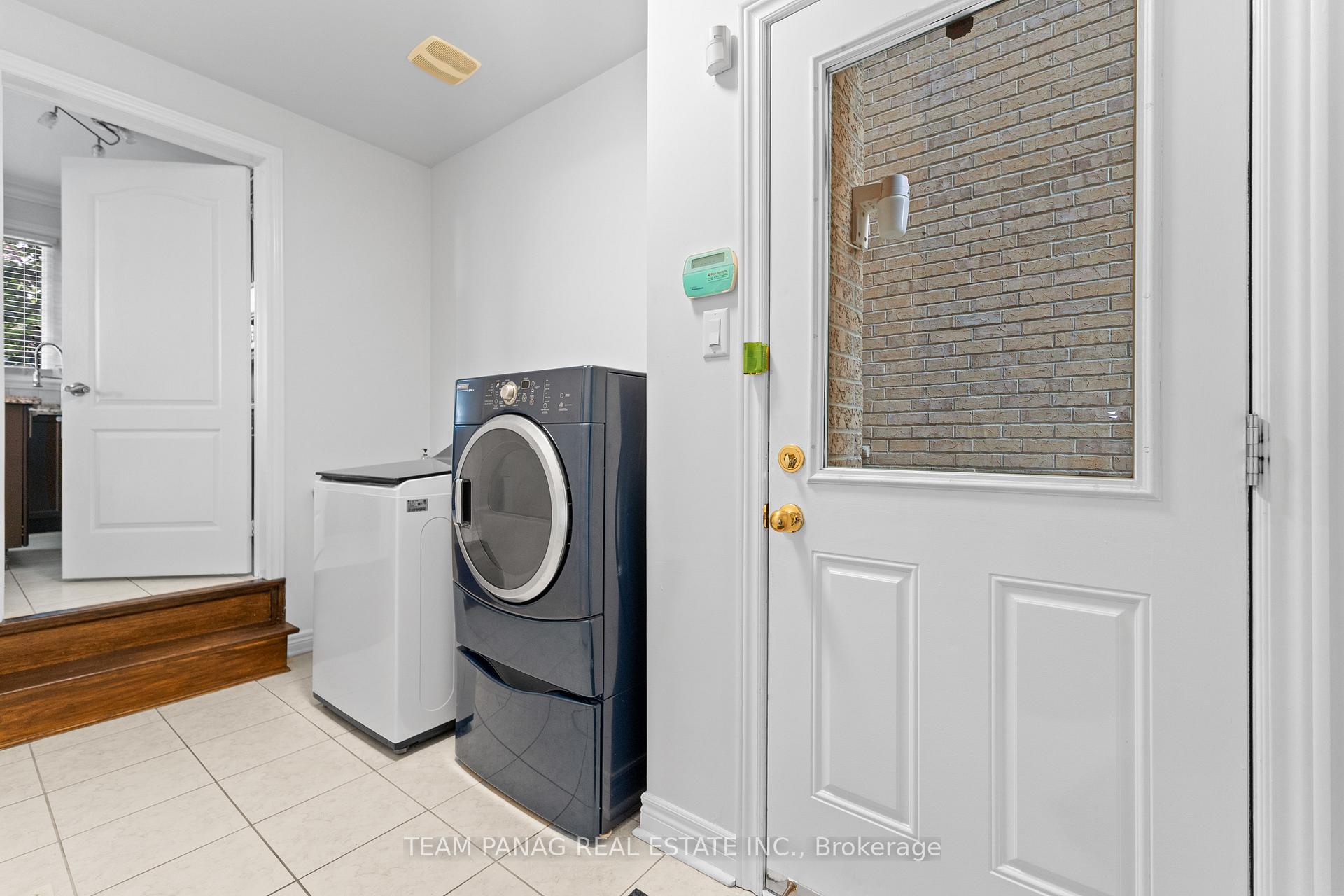 Photo 38 of 68 Everingham Circle, Brampton, Sandringham-Wellington — HOMEH
