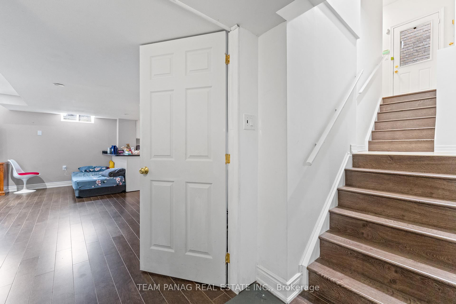 Photo 39 of 68 Everingham Circle, Brampton, Sandringham-Wellington — HOMEH