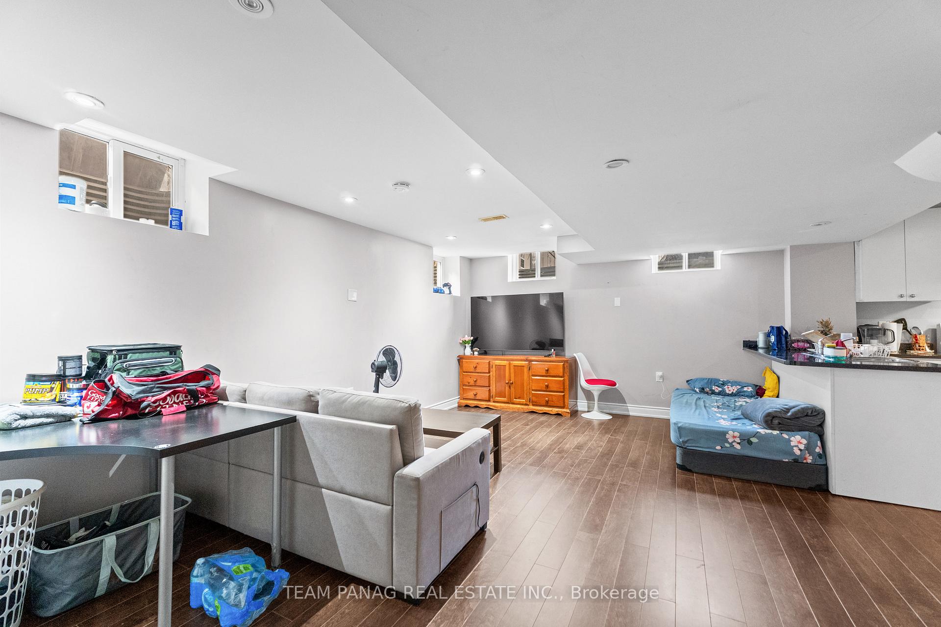Photo 46 of 68 Everingham Circle, Brampton, Sandringham-Wellington — HOMEH
