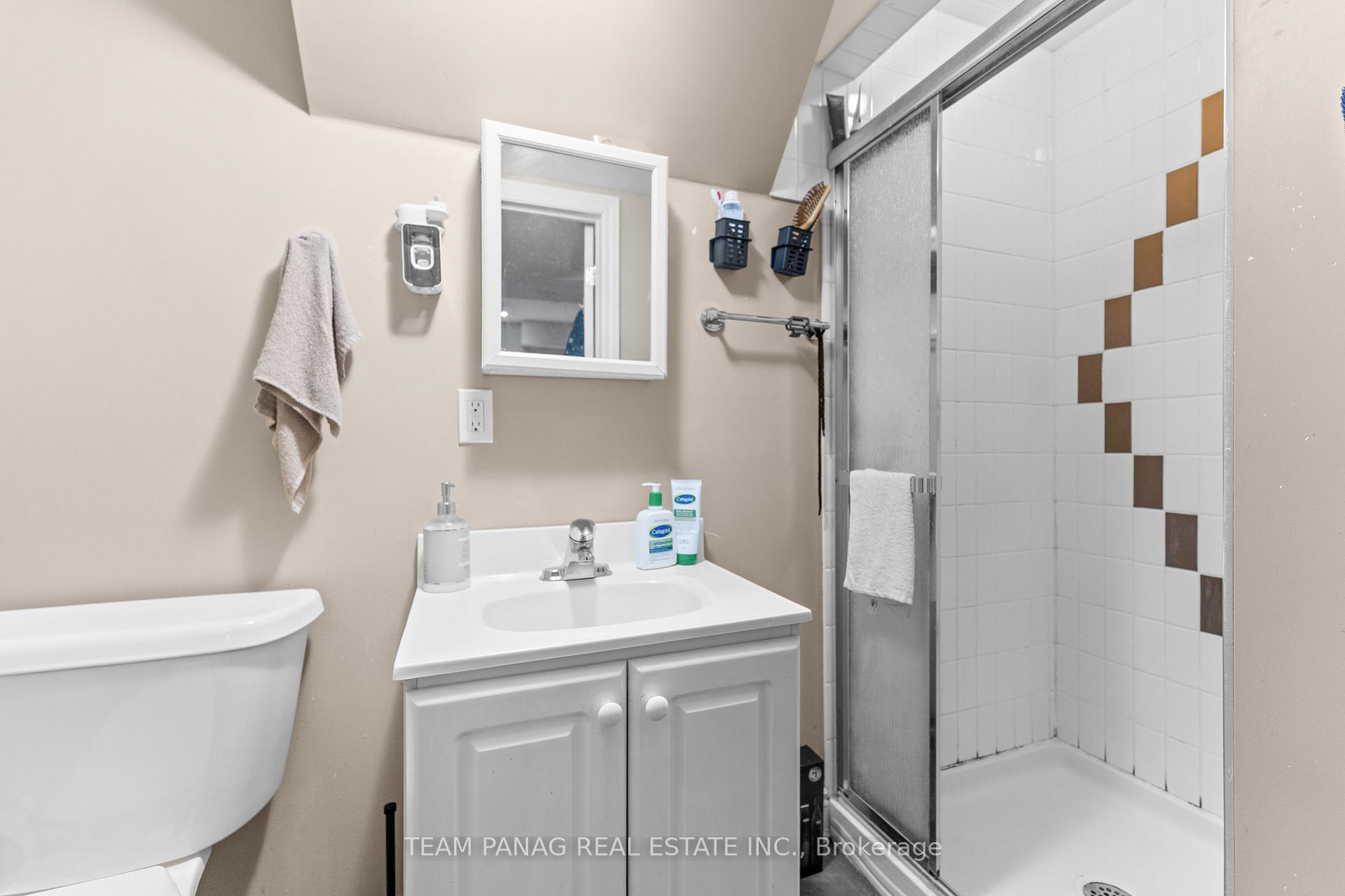 Photo 47 of 68 Everingham Circle, Brampton, Sandringham-Wellington — HOMEH