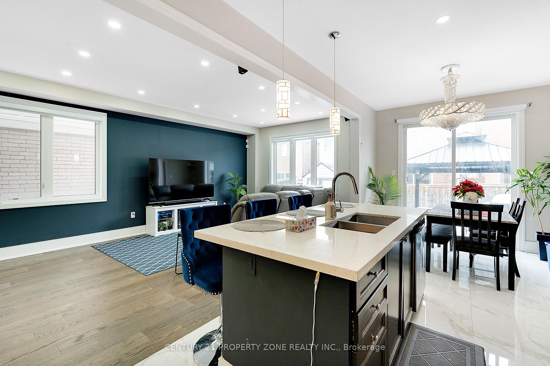 Photo 7 of 9 Giltspur Road, Brampton, Northwest Brampton — HOMEH