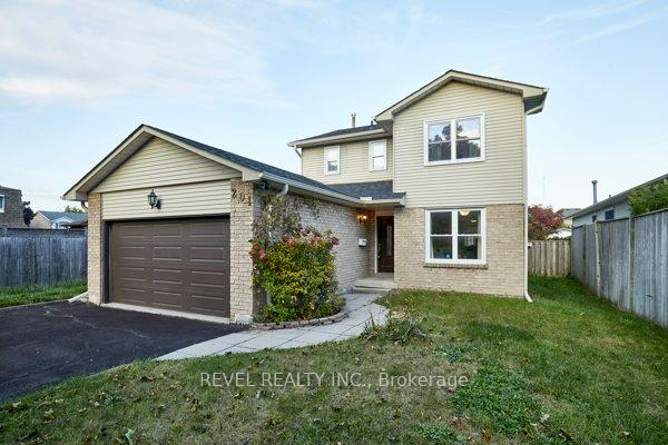Photo 4 of 201 Eastlawn Street, Oshawa, Donevan — HOMEH