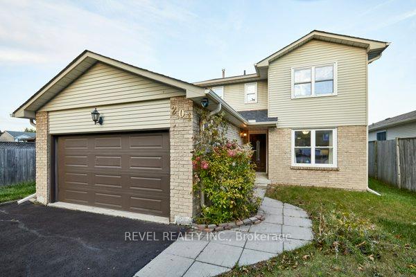 Photo 2 of 201 Eastlawn Street, Oshawa, Donevan — HOMEH
