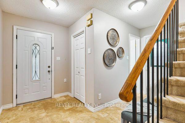 Photo 5 of 201 Eastlawn Street, Oshawa, Donevan — HOMEH