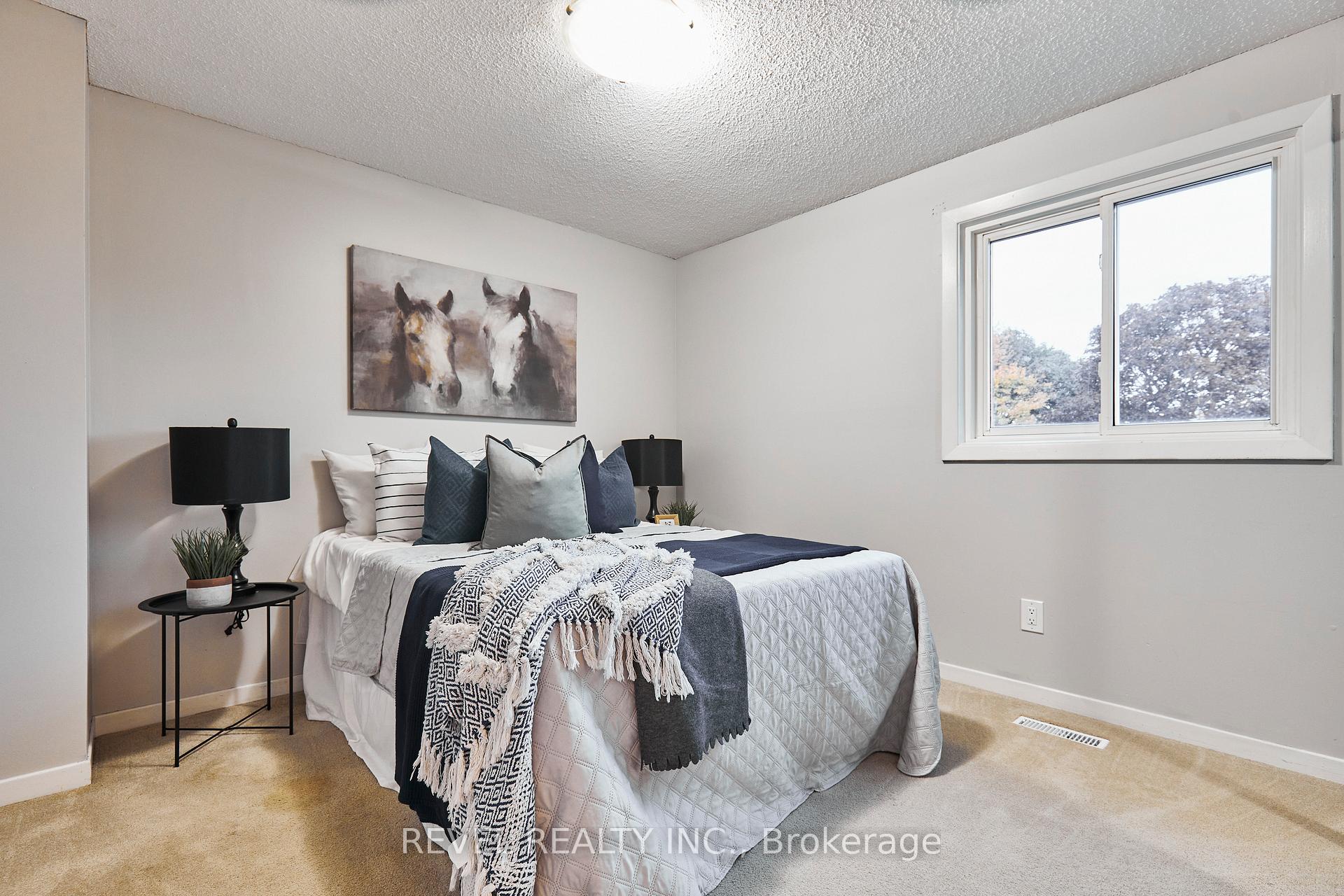 Photo 23 of 201 Eastlawn Street, Oshawa, Donevan — HOMEH