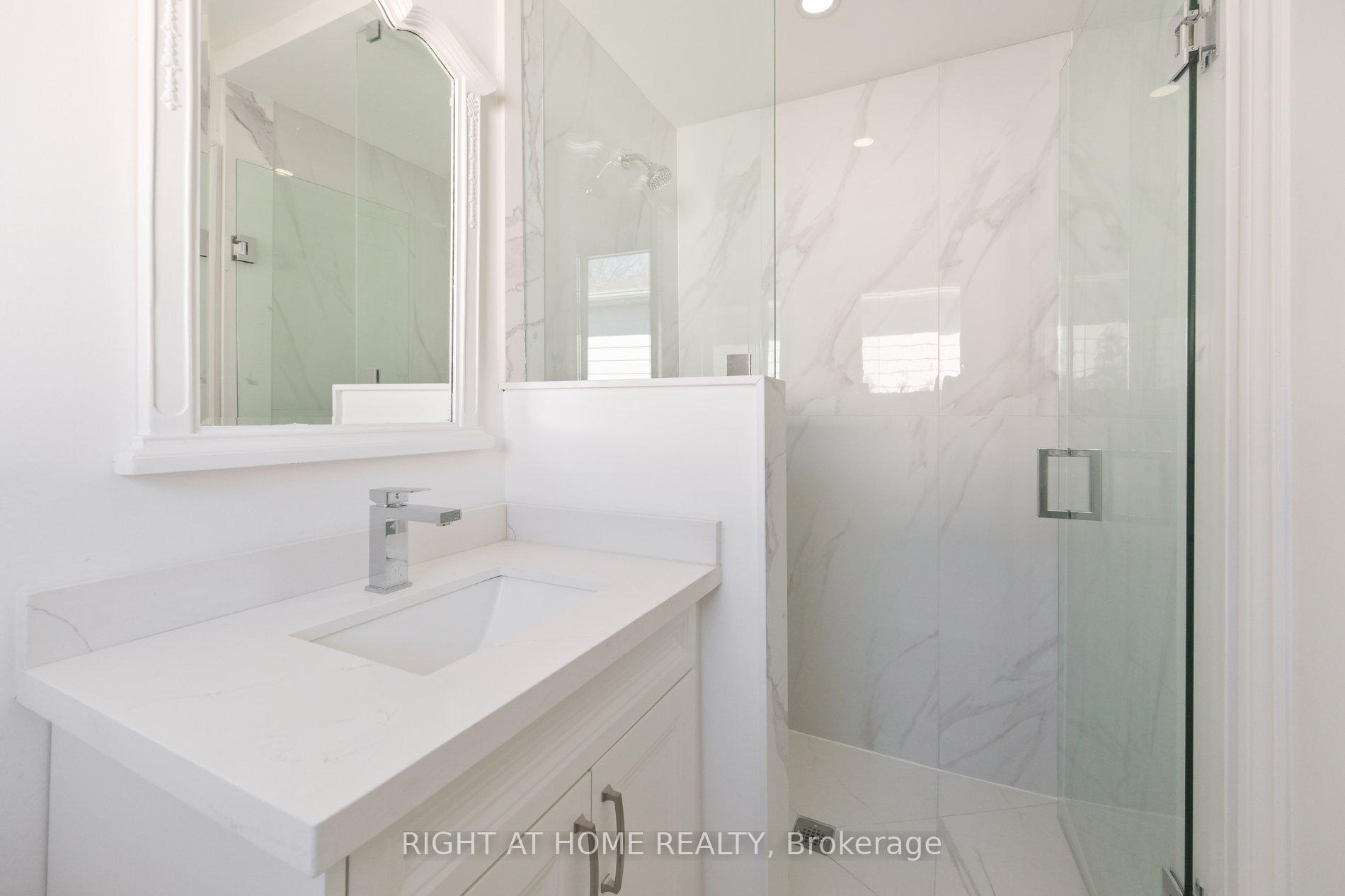 Photo 8 of 196 Romfield Circuit, Markham, Royal Orchard — HOMEH