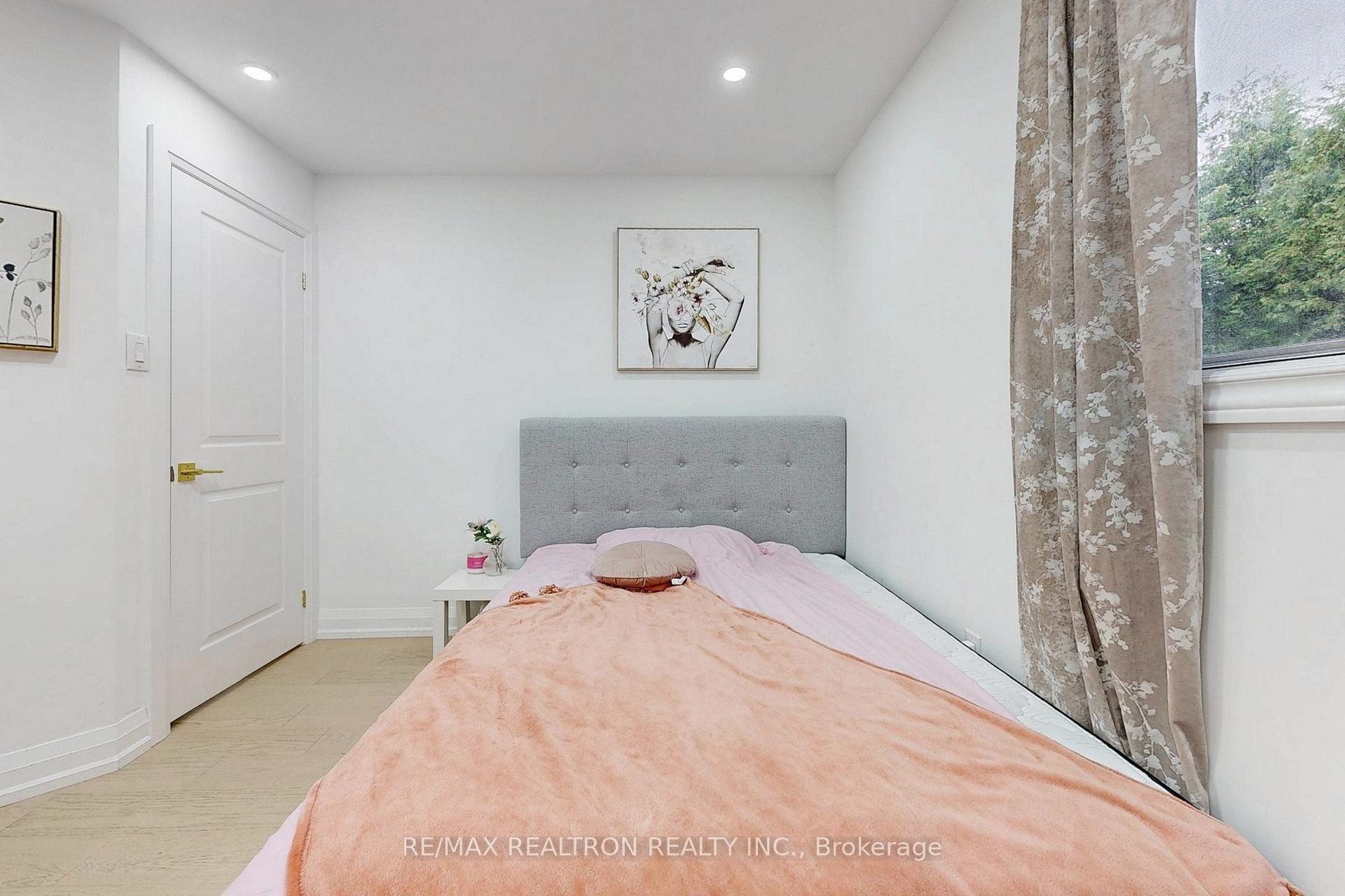 Photo 26 of 21 Delaney Drive, Ajax, Central West — HOMEH