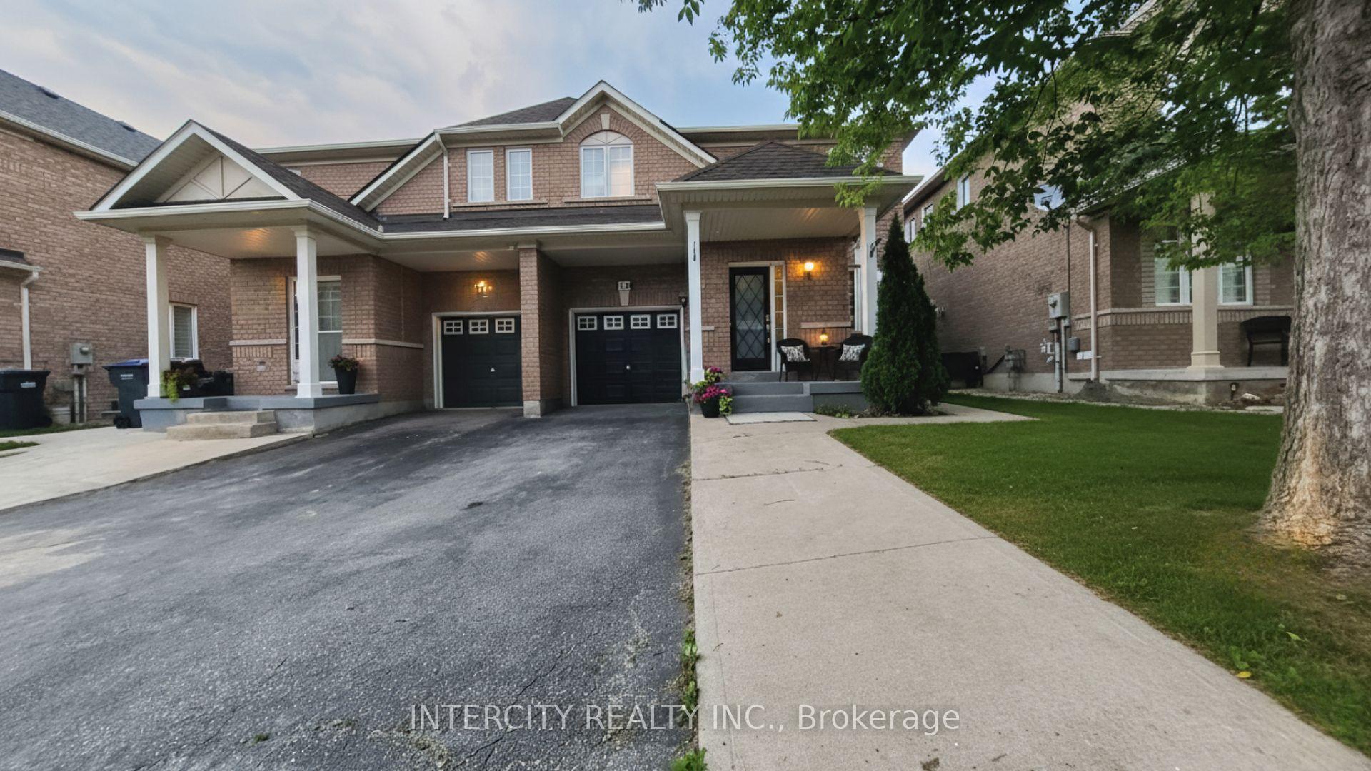 Front of 16 Sestina Court