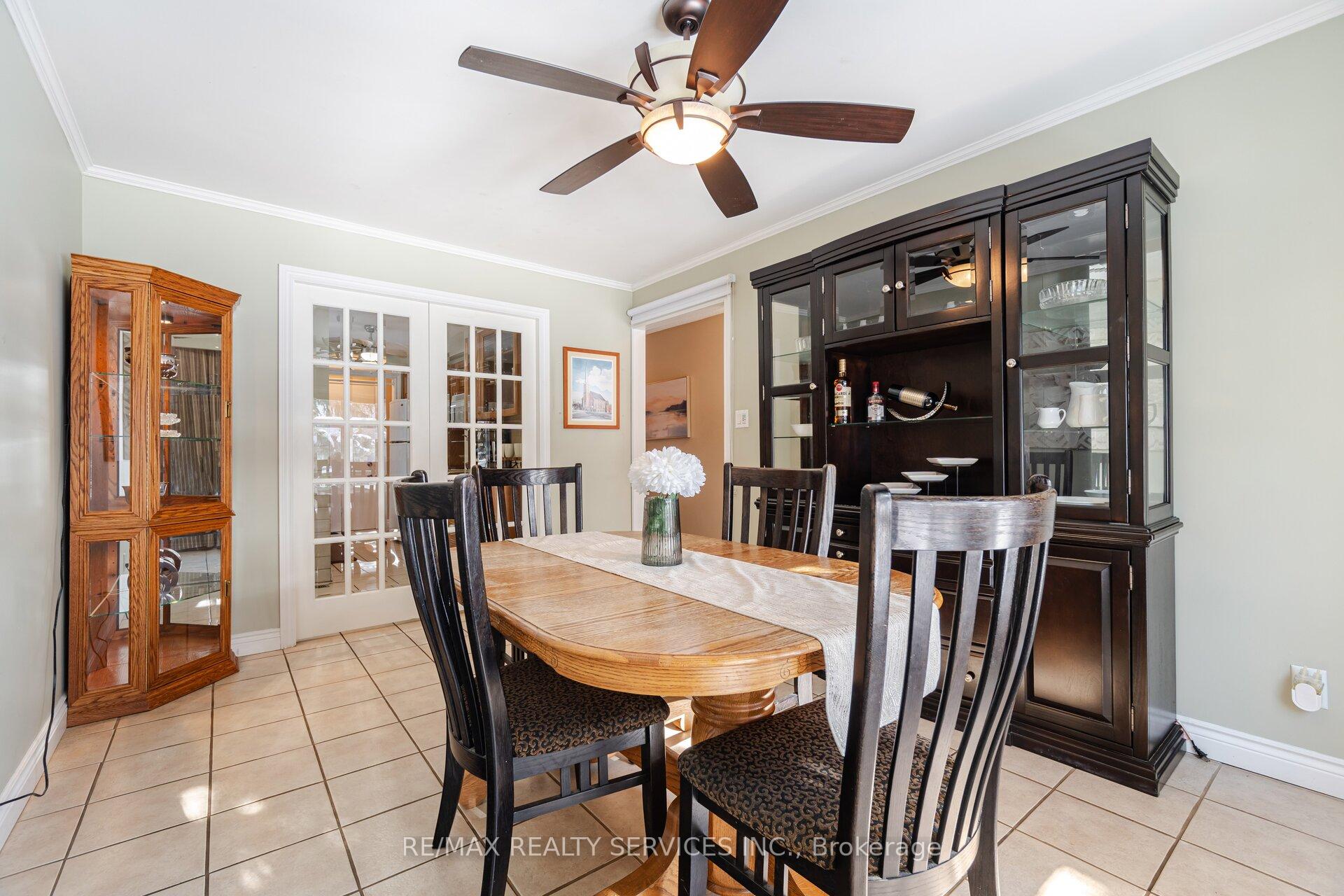 Photo 6 of 21 Camberley Crescent, Brampton, Brampton North — HOMEH