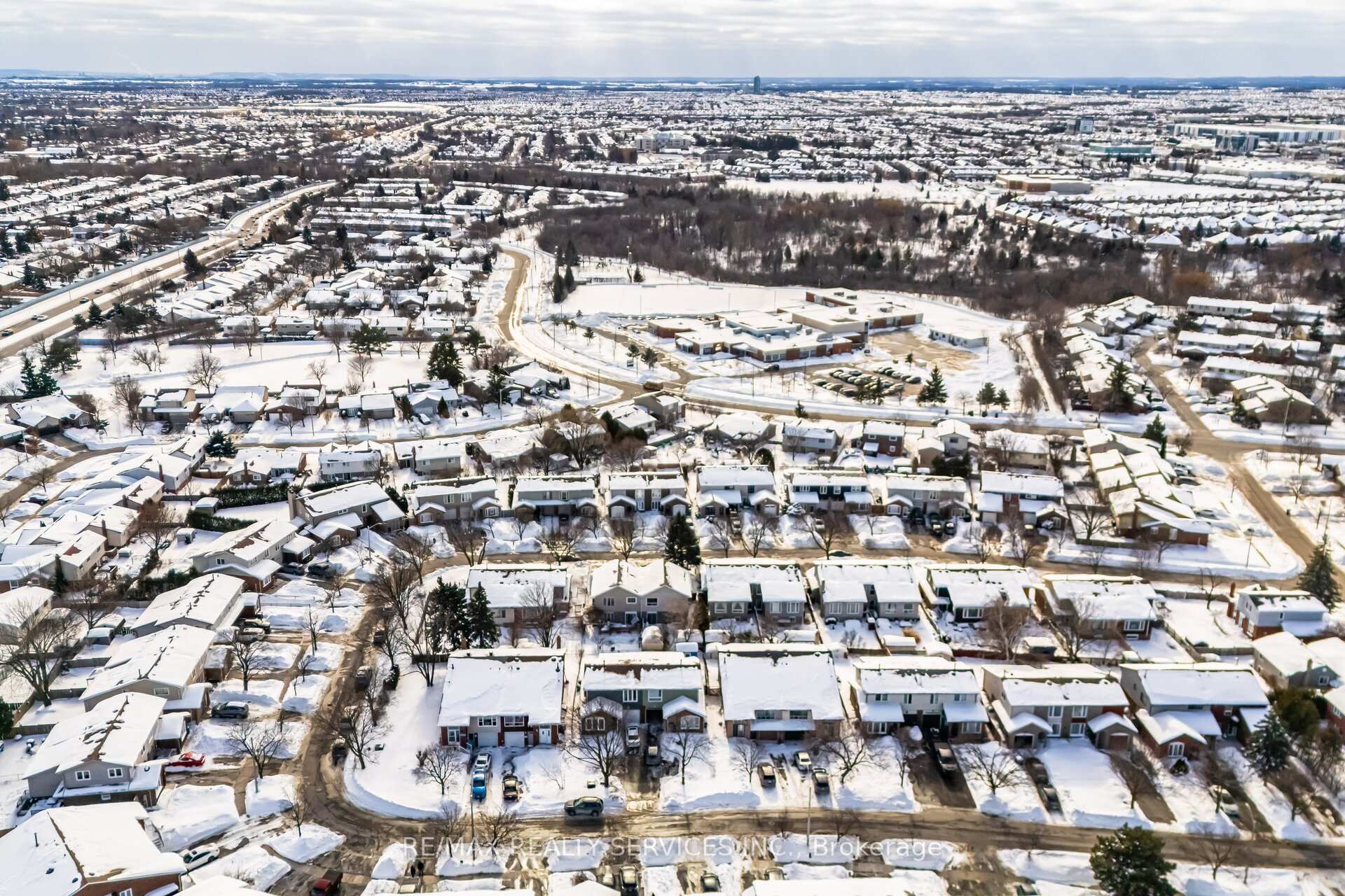 Photo 29 of 21 Camberley Crescent, Brampton, Brampton North — HOMEH