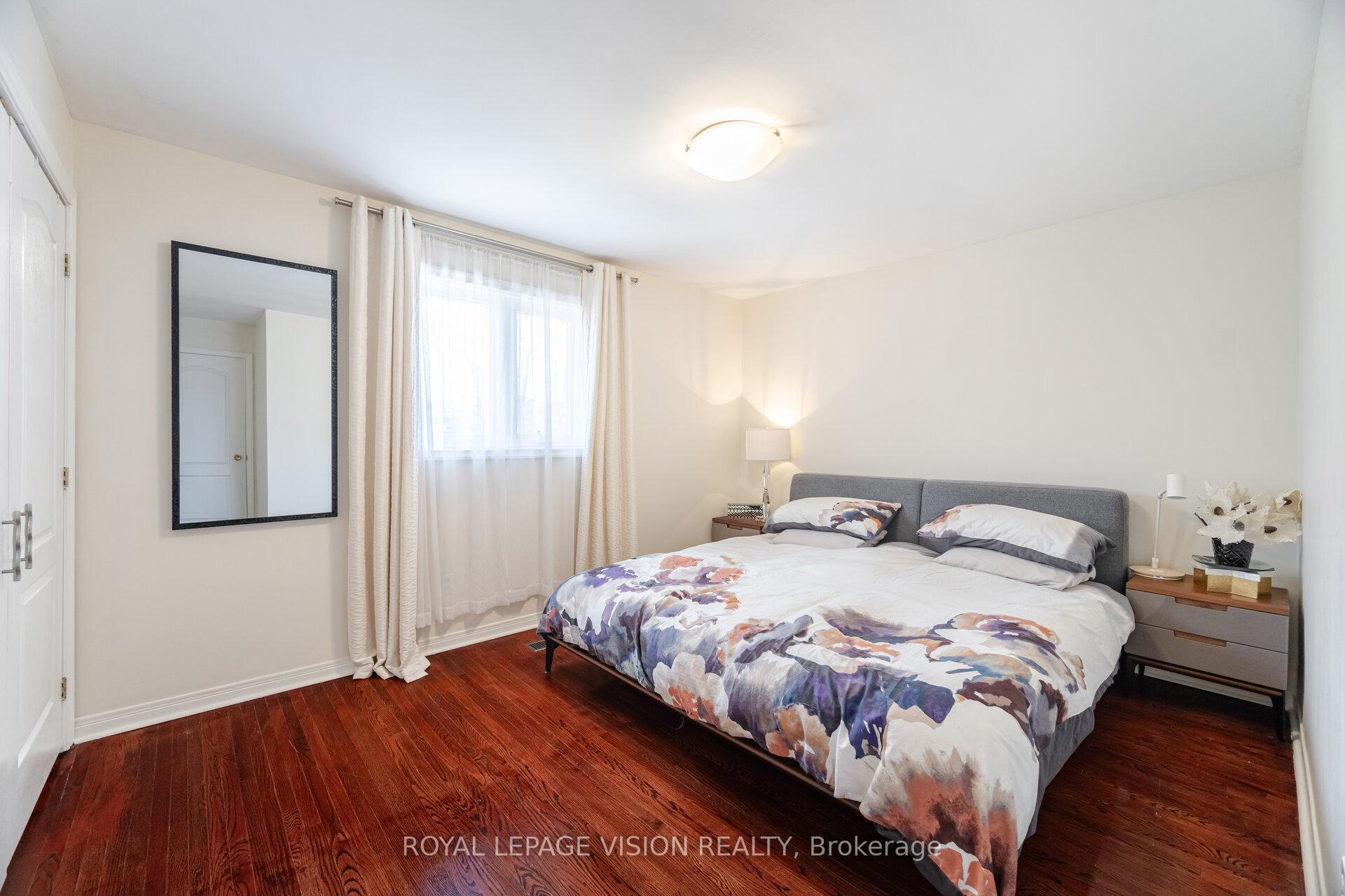 Photo 36 of 282 Firglen Ridge, Vaughan, Islington Woods — HOMEH