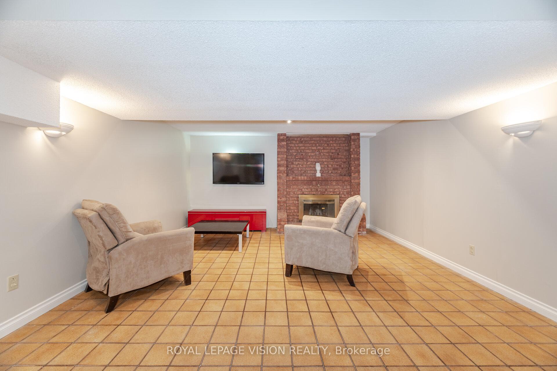 Photo 38 of 282 Firglen Ridge, Vaughan, Islington Woods — HOMEH