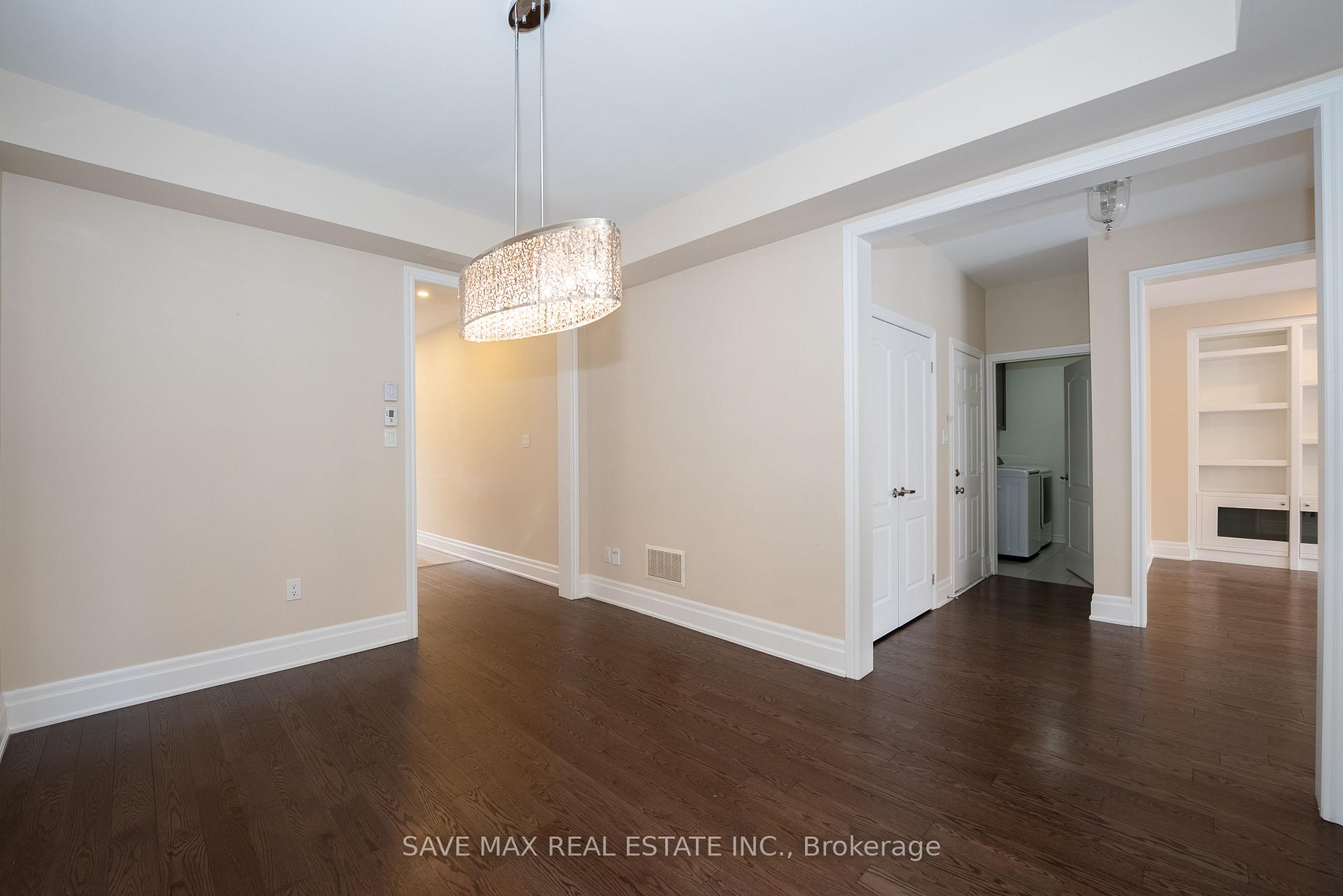 Photo 7 of 36 Roulette Crescent, Brampton, Northwest Brampton — HOMEH