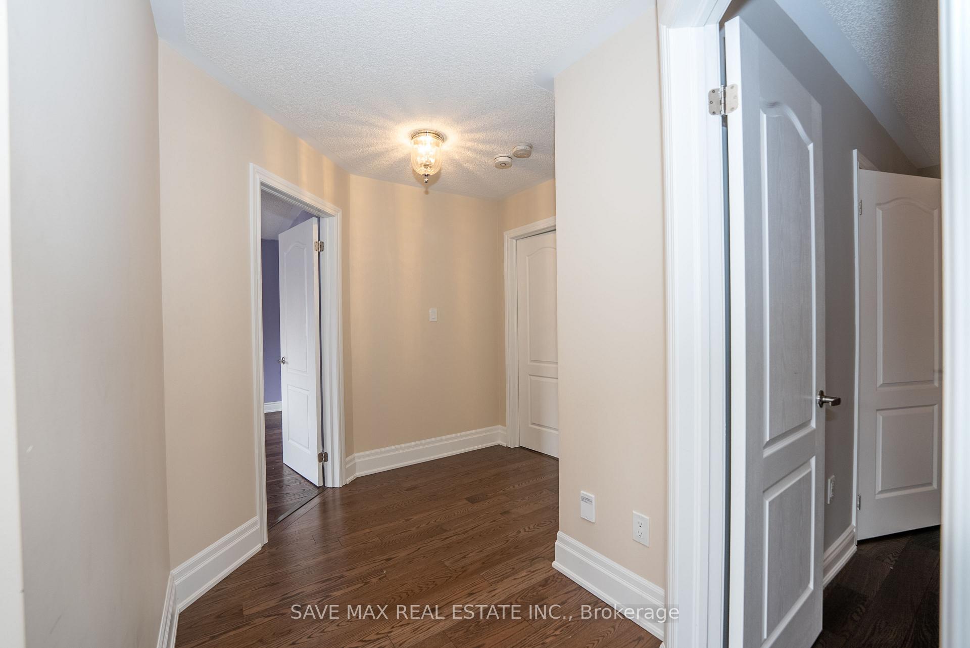 Photo 26 of 36 Roulette Crescent, Brampton, Northwest Brampton — HOMEH