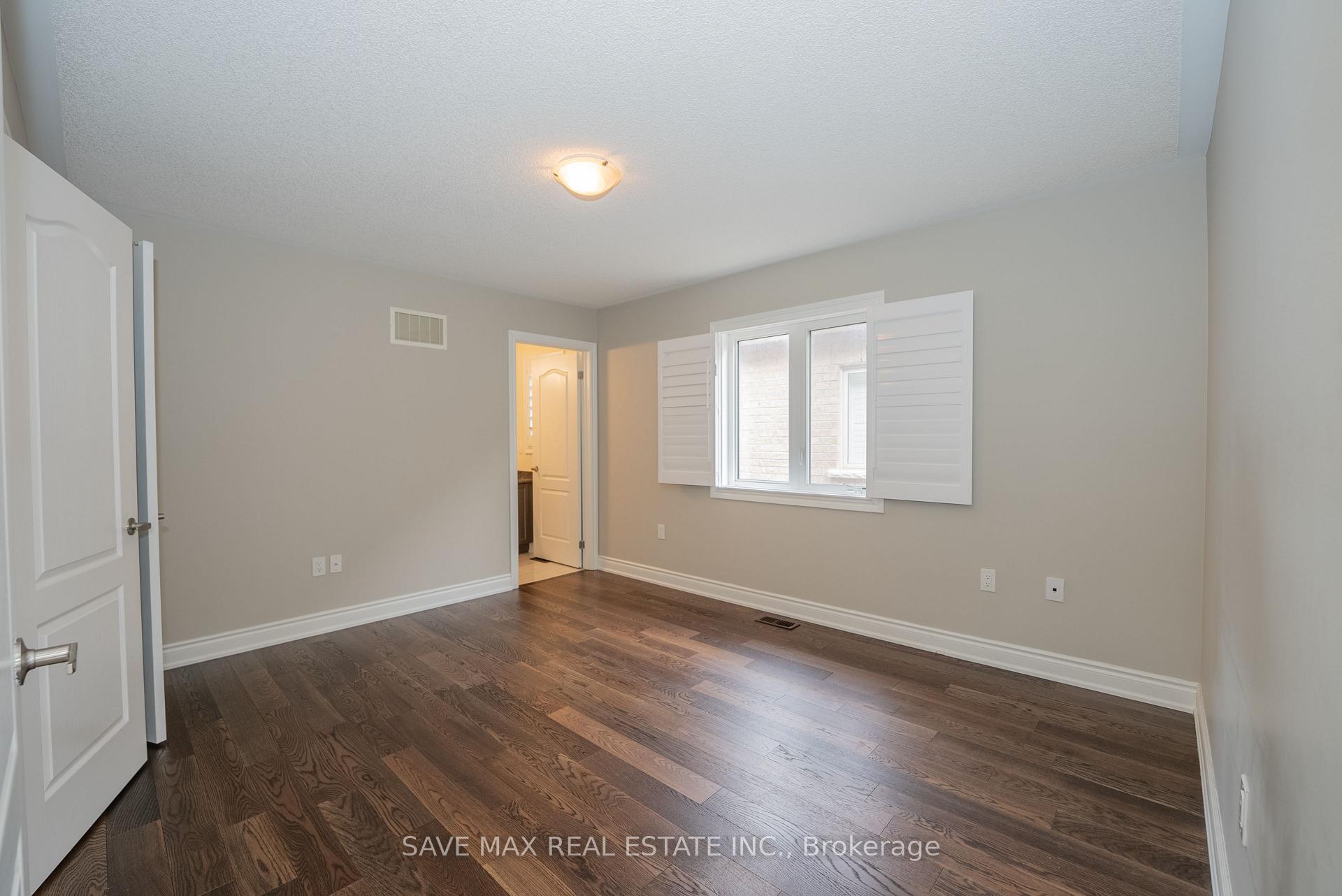 Photo 34 of 36 Roulette Crescent, Brampton, Northwest Brampton — HOMEH