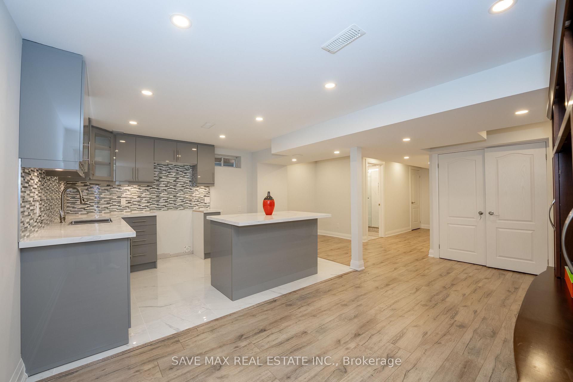 Photo 37 of 36 Roulette Crescent, Brampton, Northwest Brampton — HOMEH