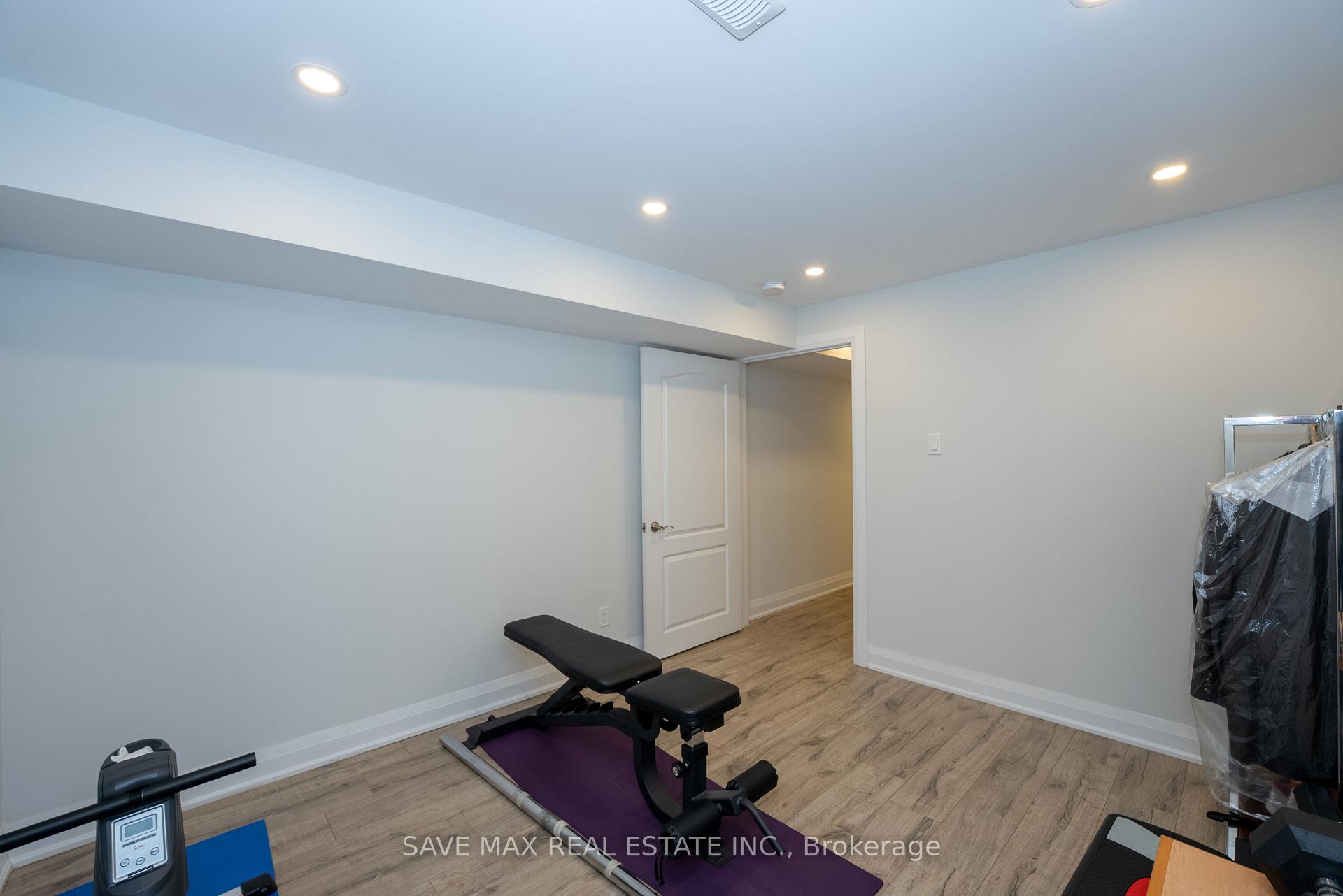 Photo 41 of 36 Roulette Crescent, Brampton, Northwest Brampton — HOMEH