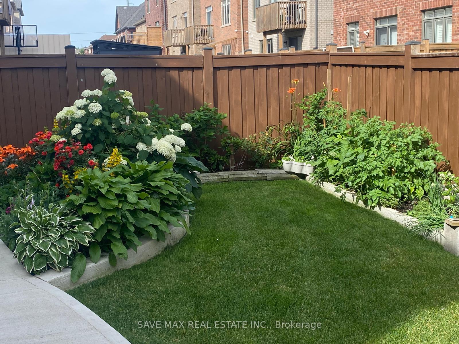 Photo 45 of 36 Roulette Crescent, Brampton, Northwest Brampton — HOMEH