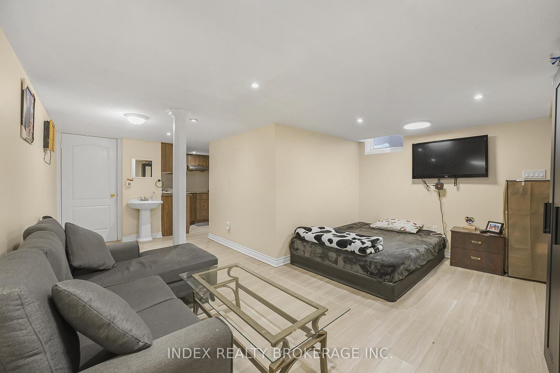 Photo 39 of 33 Timberwolf Road, Brampton, Bram East — HOMEH