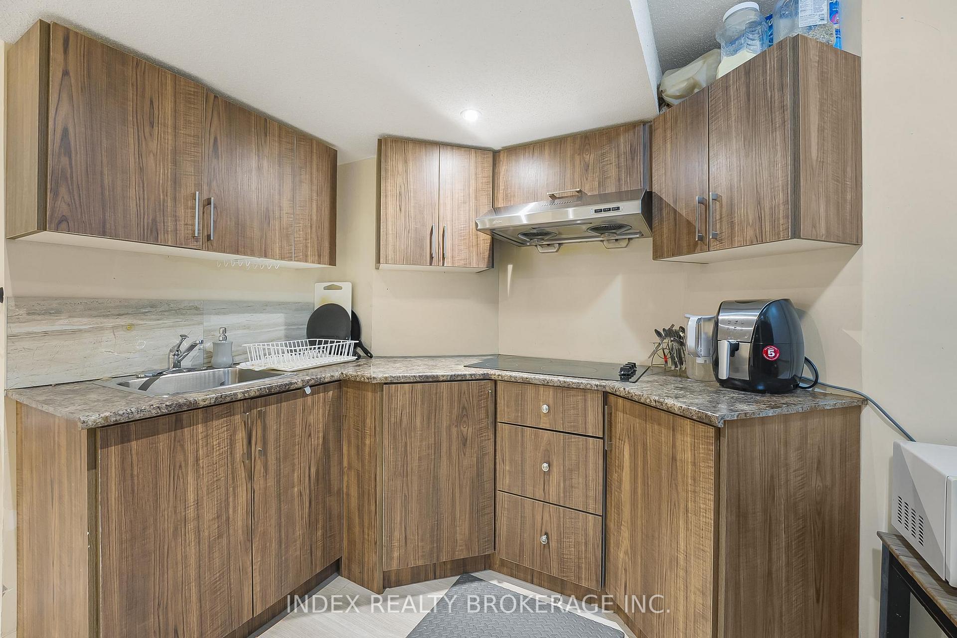 Photo 47 of 33 Timberwolf Road, Brampton, Bram East — HOMEH