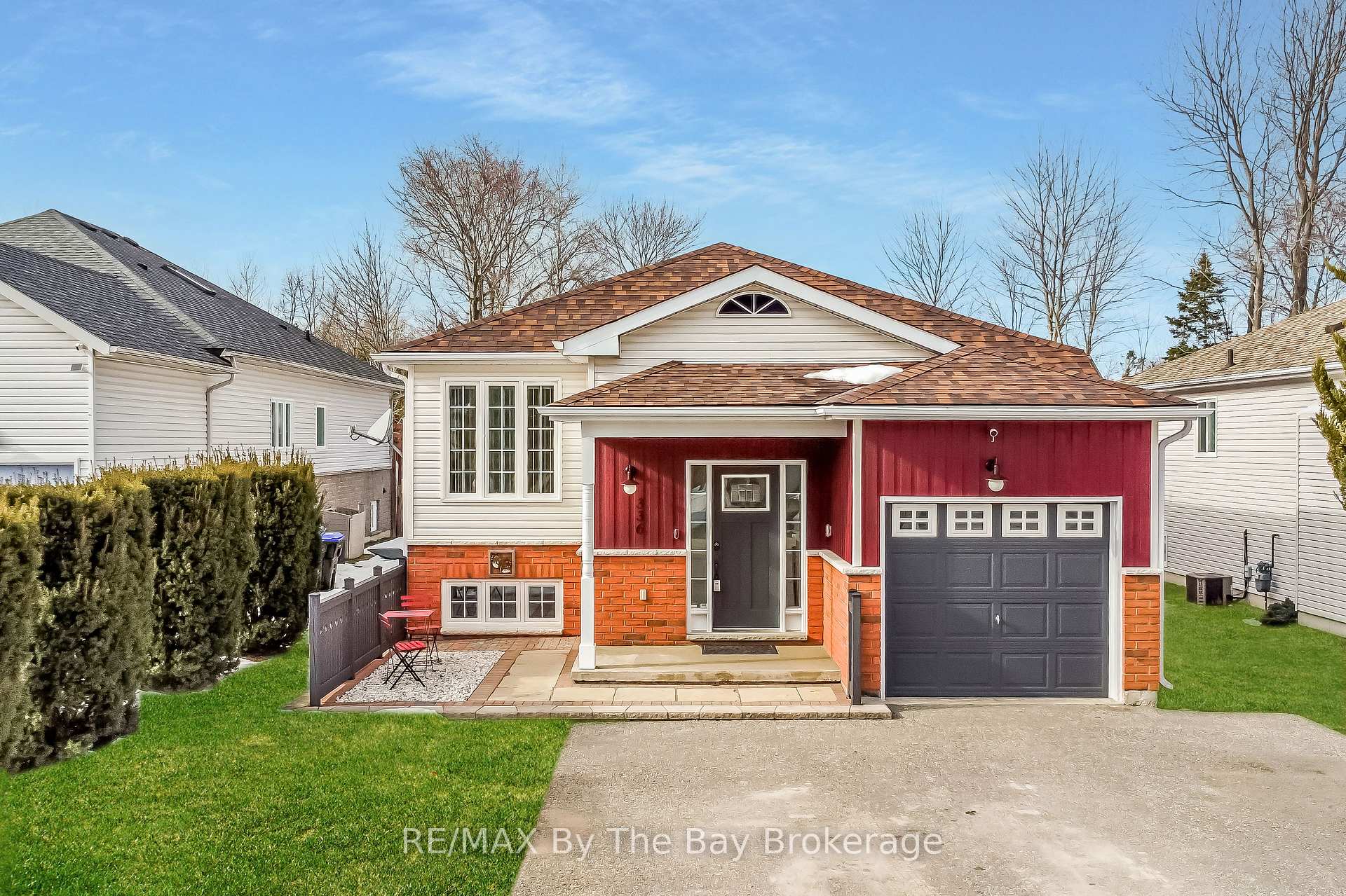 Front of 336 Robinson Road