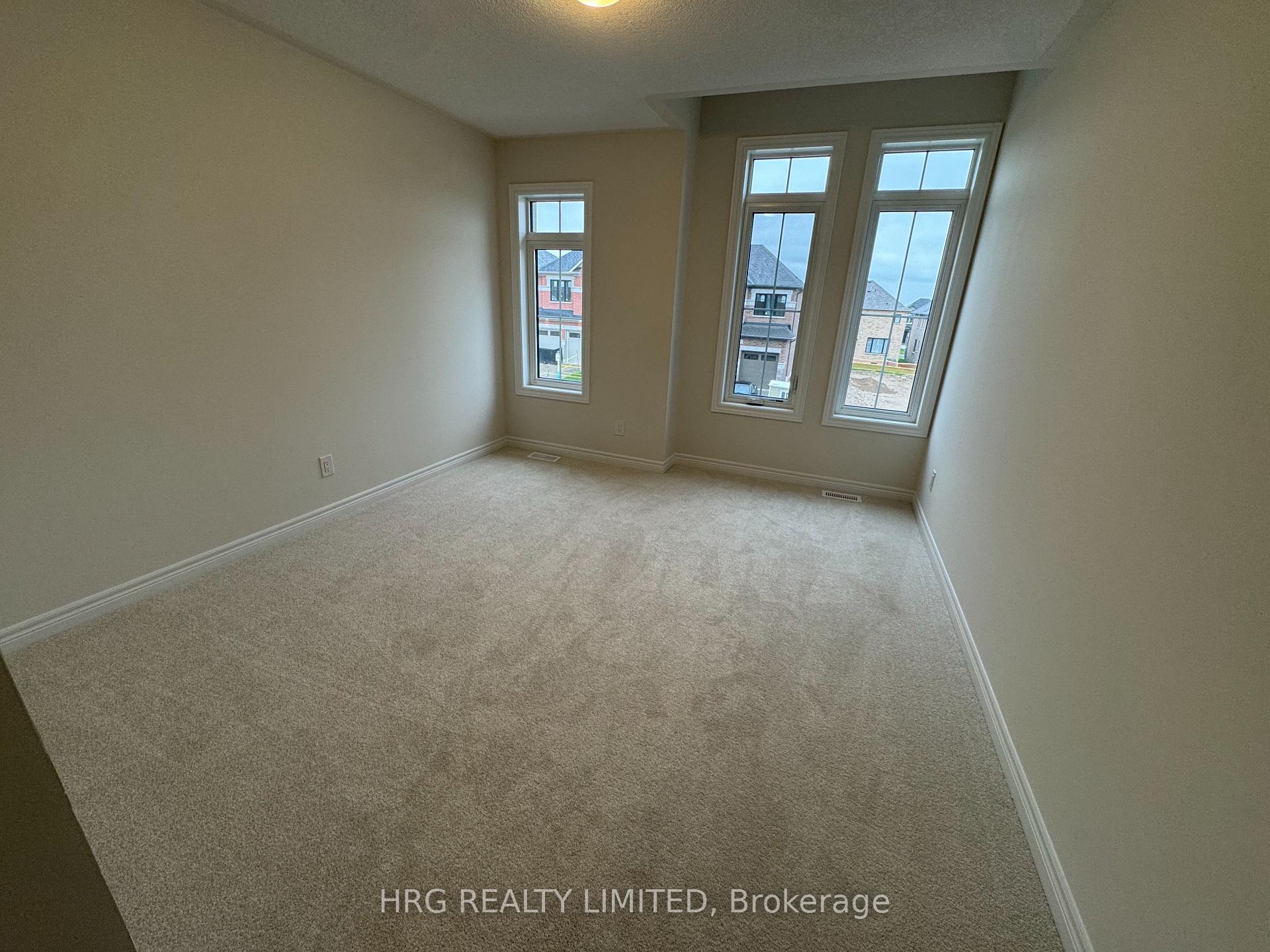 Photo 10 of 46 Guernsey Drive W, Kitchener — HOMEH